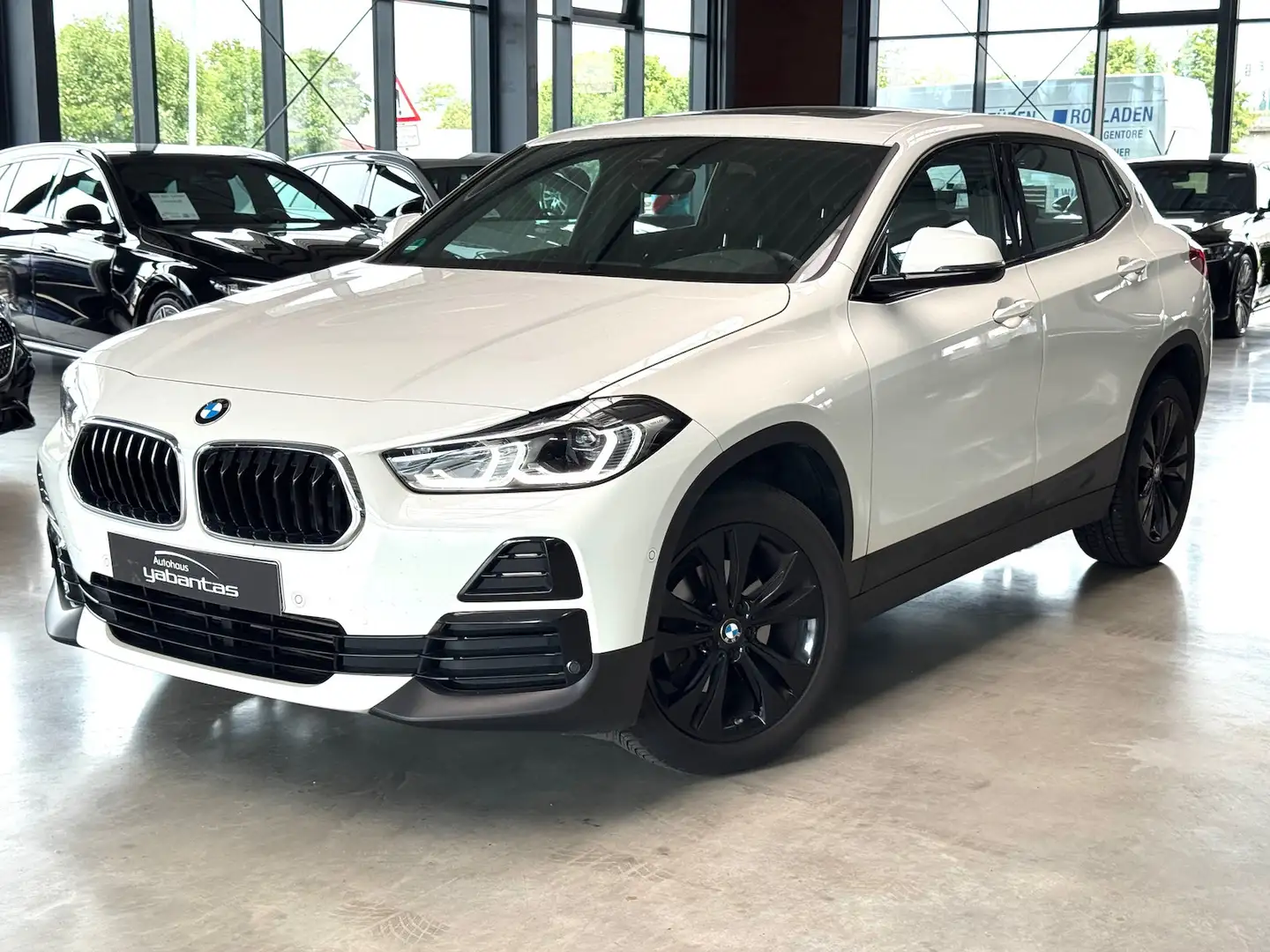 BMW X2 sDrive 18 d Advantage Plus M Kamera AHK Spiegel-Pa Blanco - 1
