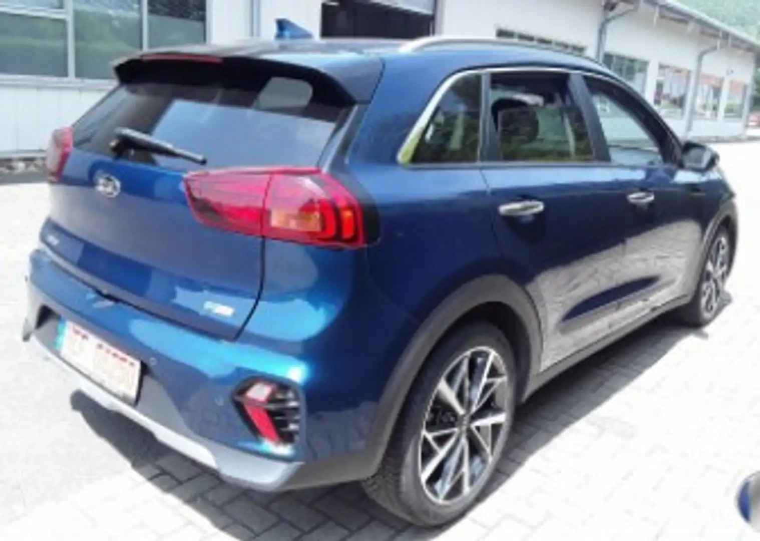 Kia Niro Spirit JBL-Sound ACC Navi Bi-Xenon R.Cam Blau - 2