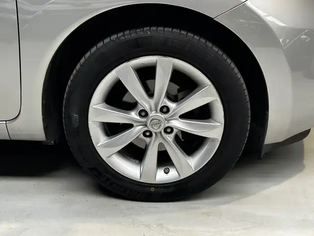 Nissan Note view 10