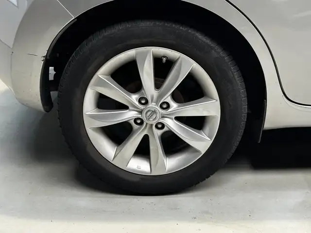 Nissan Note view 7