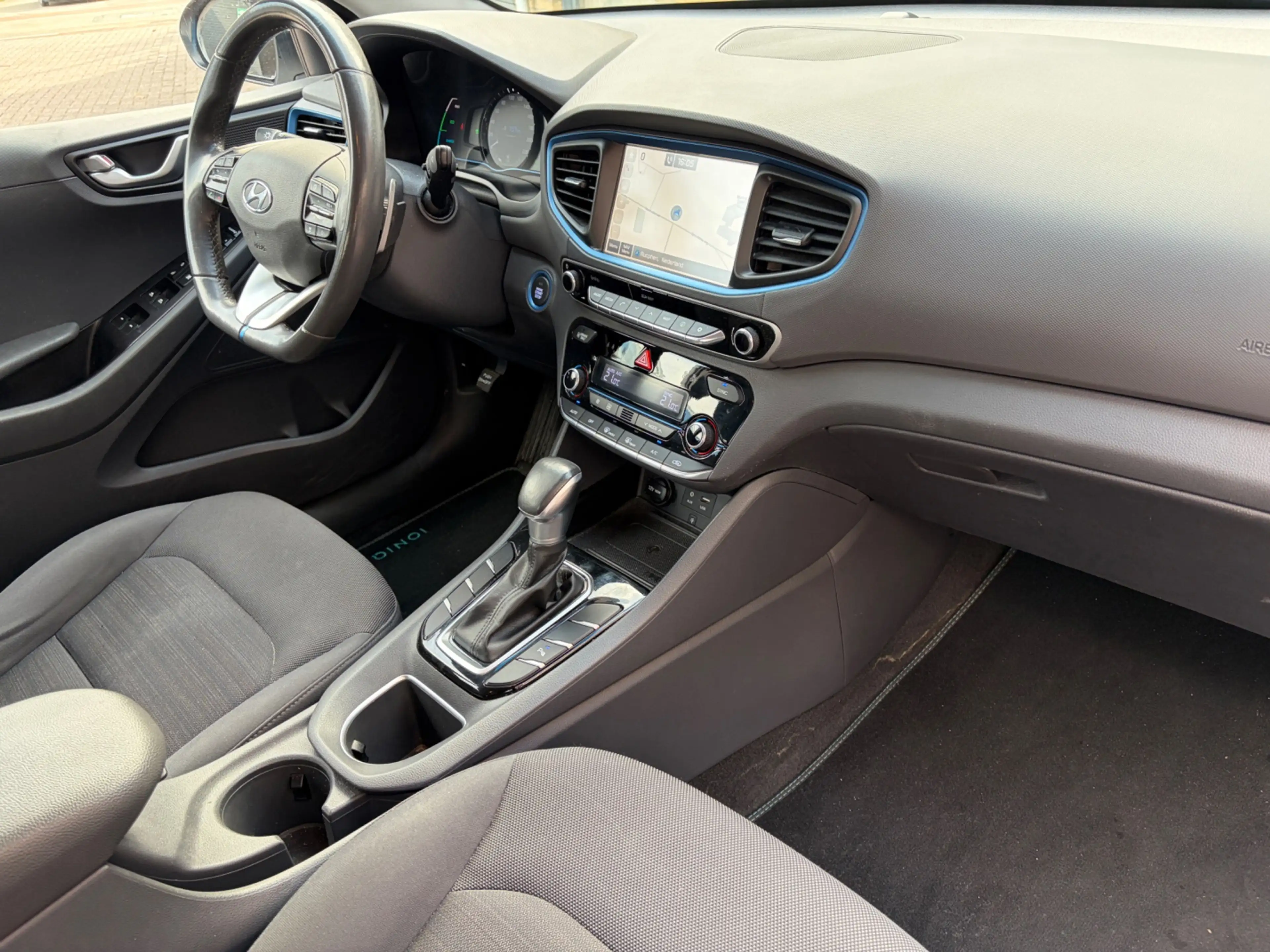 Hyundai IONIQ 1.6 GDi | Premium | Hybride | automaat | — photo 11