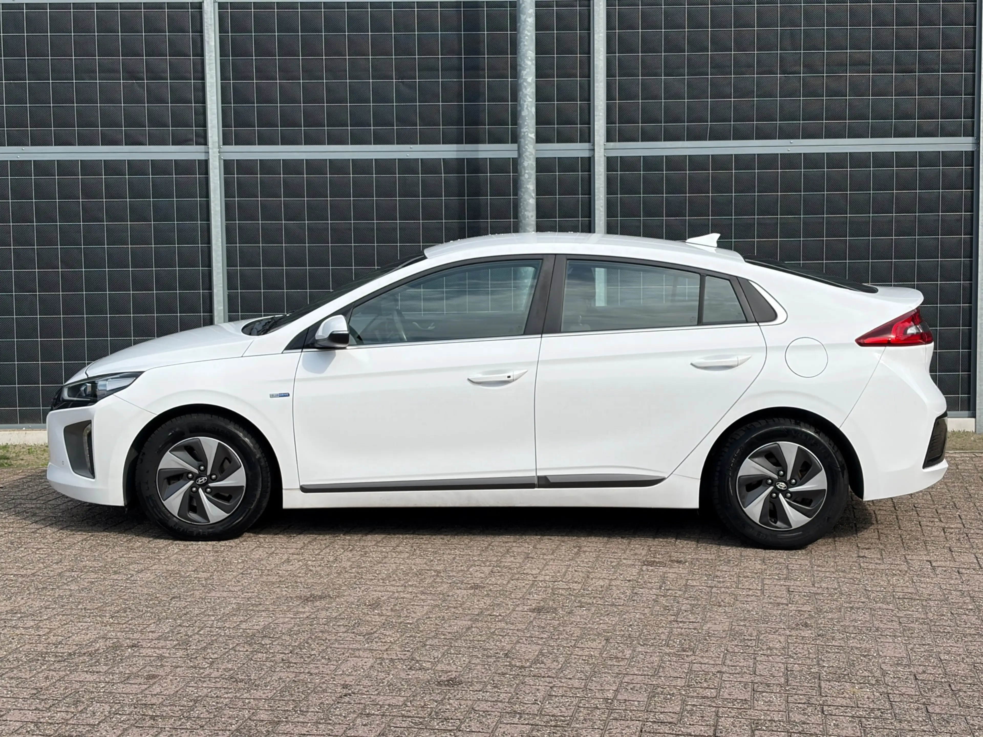 Hyundai IONIQ 1.6 GDi | Premium | Hybride | automaat | — photo 7