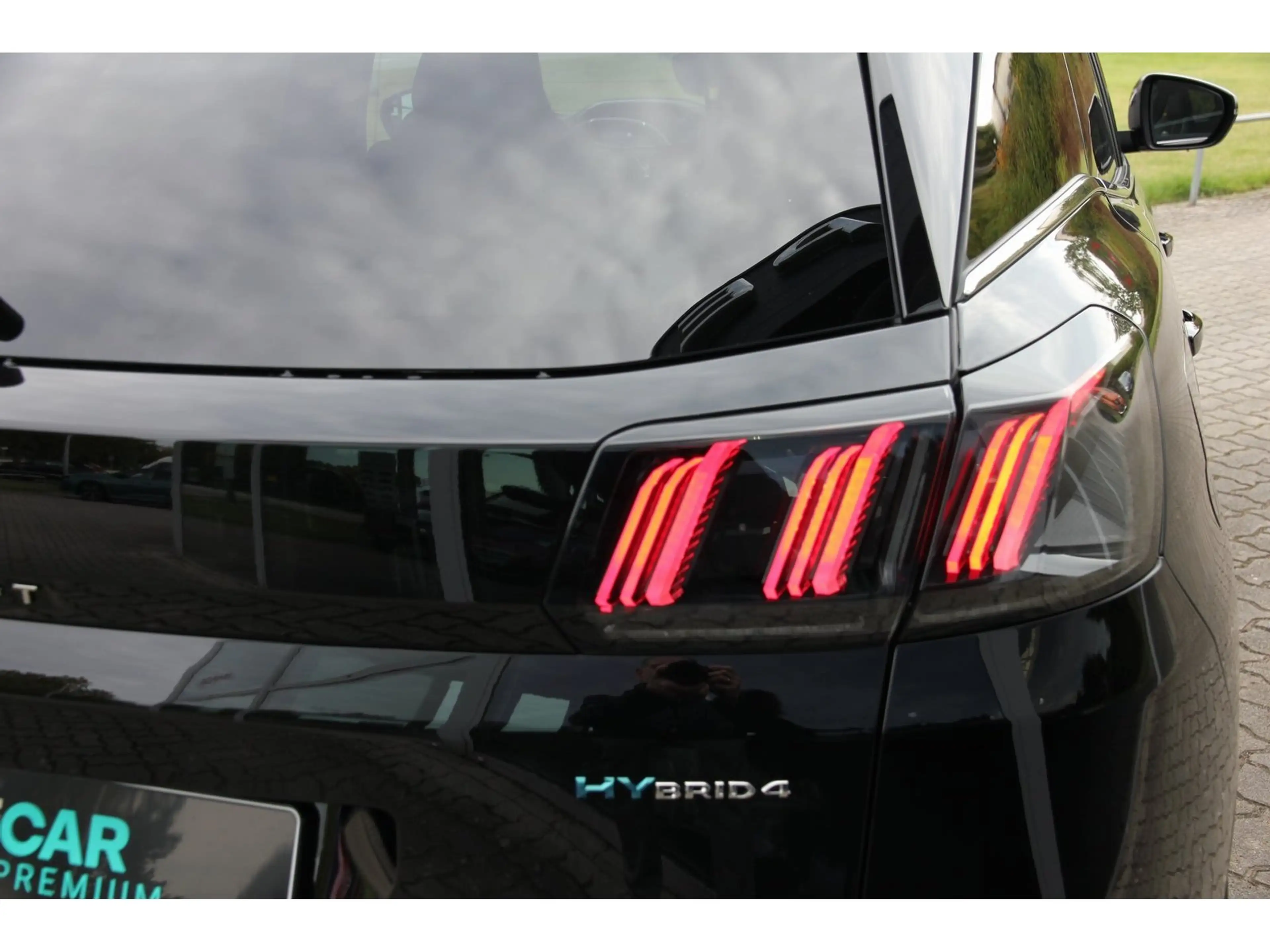 Peugeot 3008 GT Pack Hybrid4 300 Night Vision Focal — photo 6