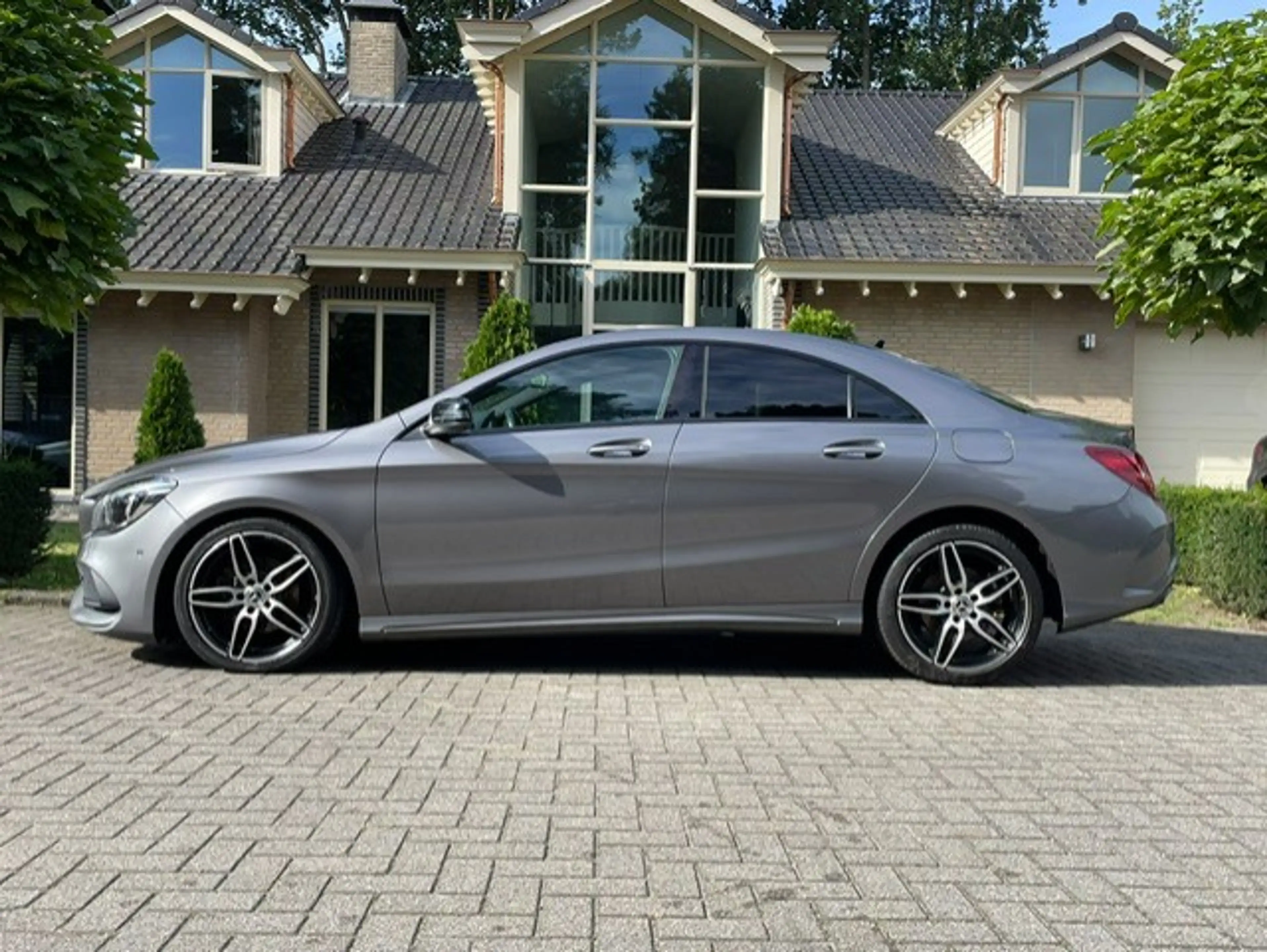 Mercedes-Benz CLA 180 AMG LINE MOTOR DEFECT NAVI PDC — photo 2