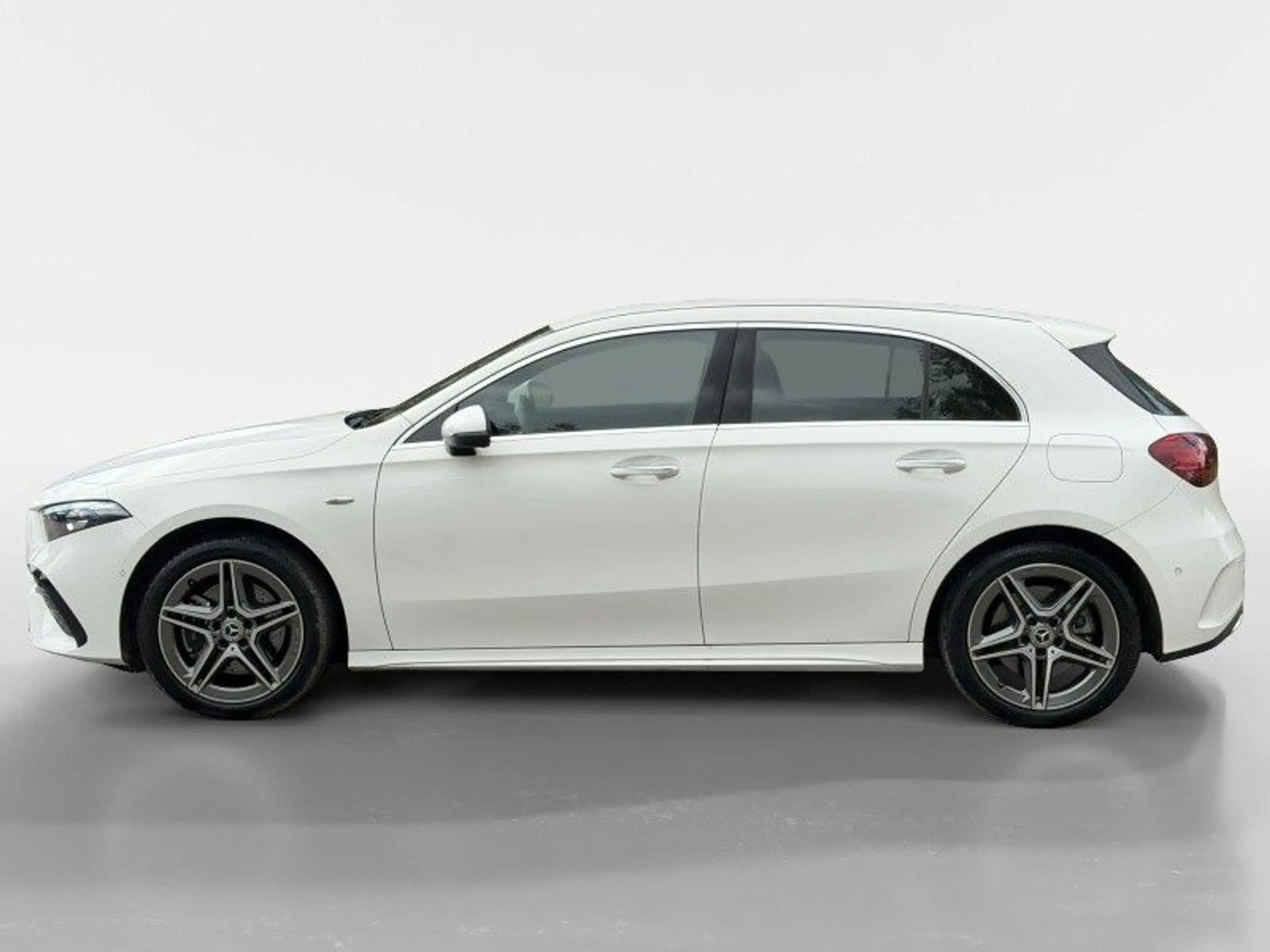 Mercedes-Benz A 250 A A 250 e — photo 2