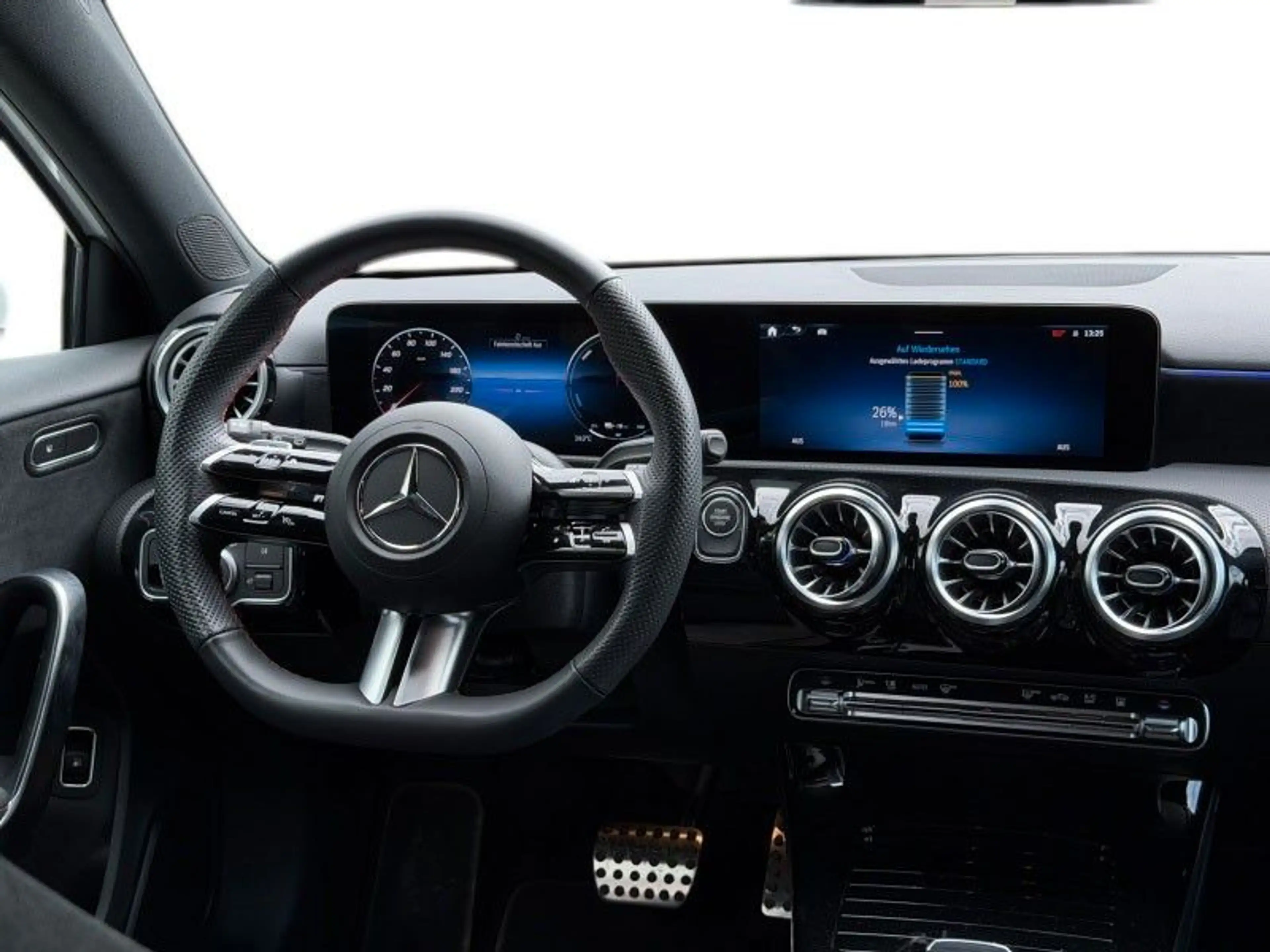 Mercedes-Benz A 250 A A 250 e — photo 12