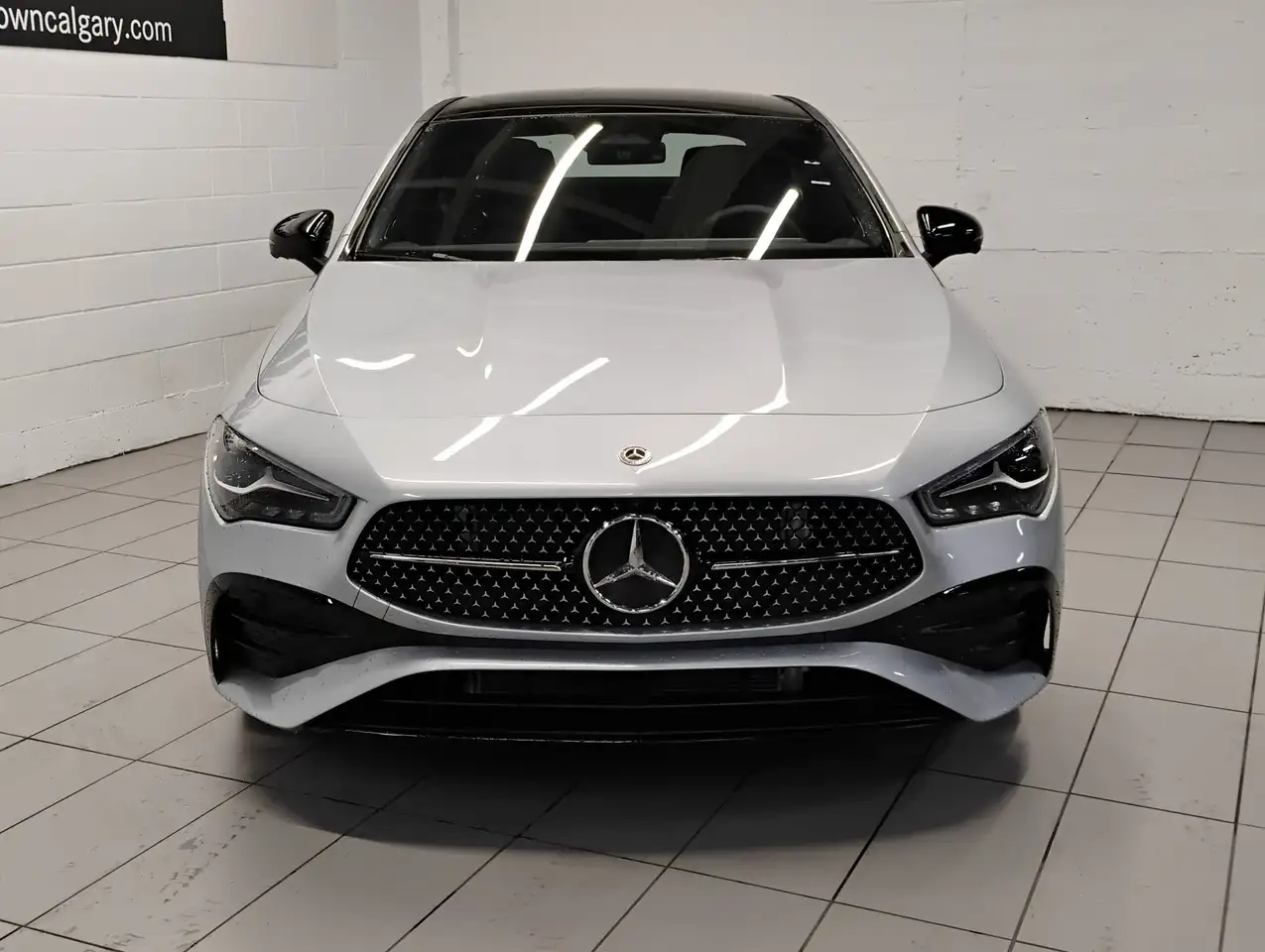 Mercedes-Benz CLA снимка Mercedes-Benz CLA