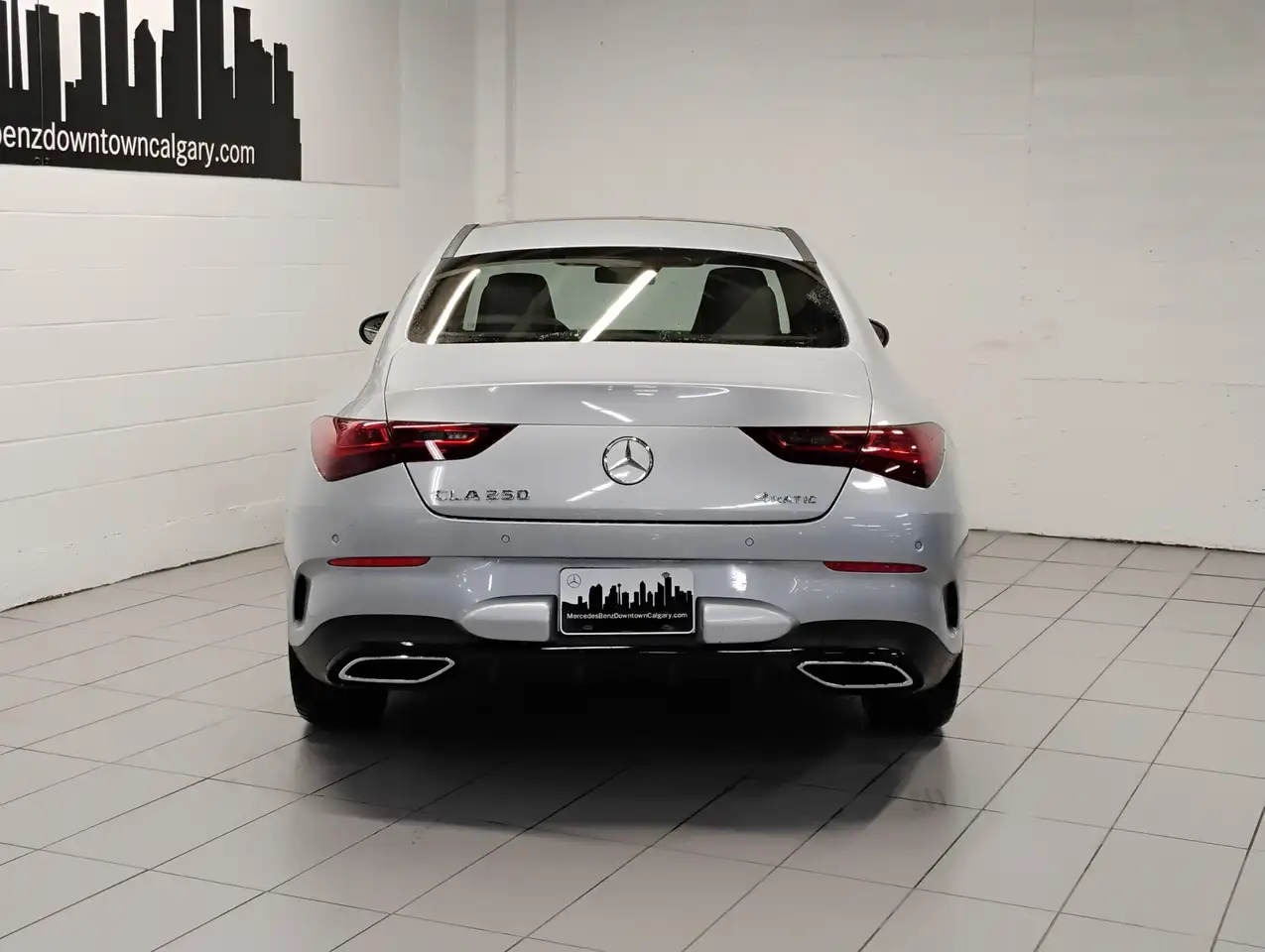 Mercedes-Benz CLA снимка Mercedes-Benz CLA