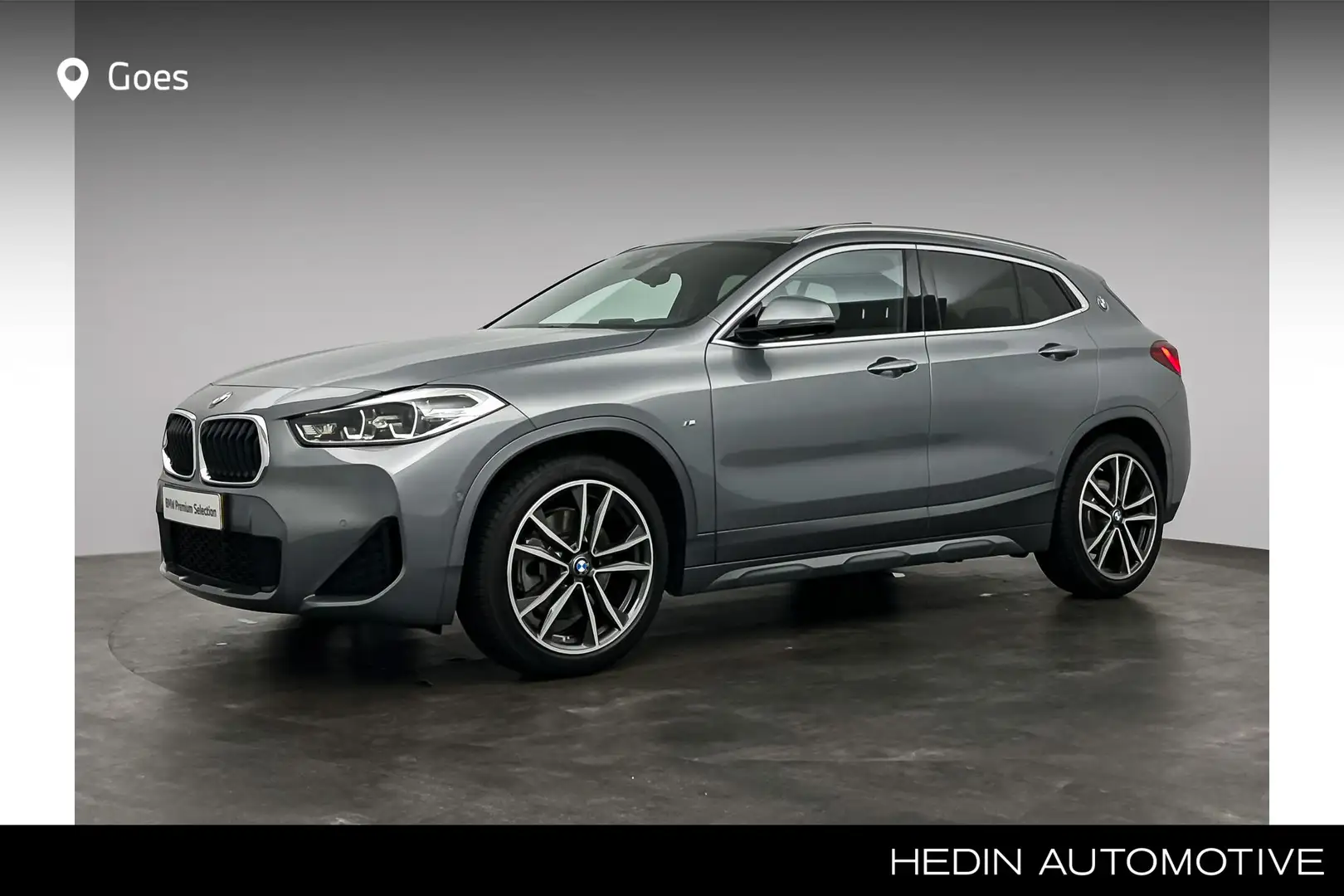 BMW X2 sDrive20i | M Sportpakket X | Steptronic Sport tra Grijs - 1