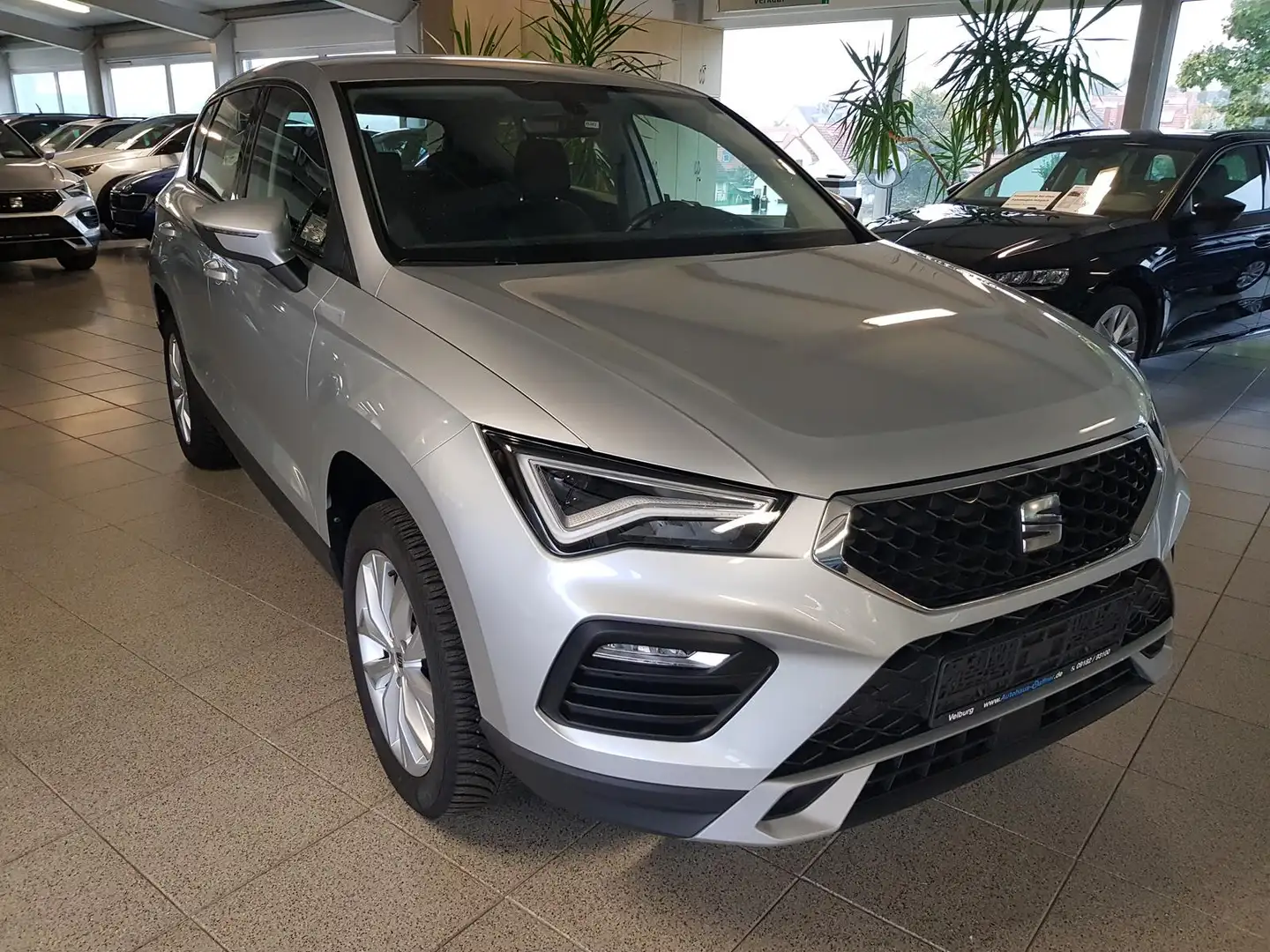 SEAT Ateca TSI STYLE Navi AHK Sitz+Lenkradheiz LED Silber - 1