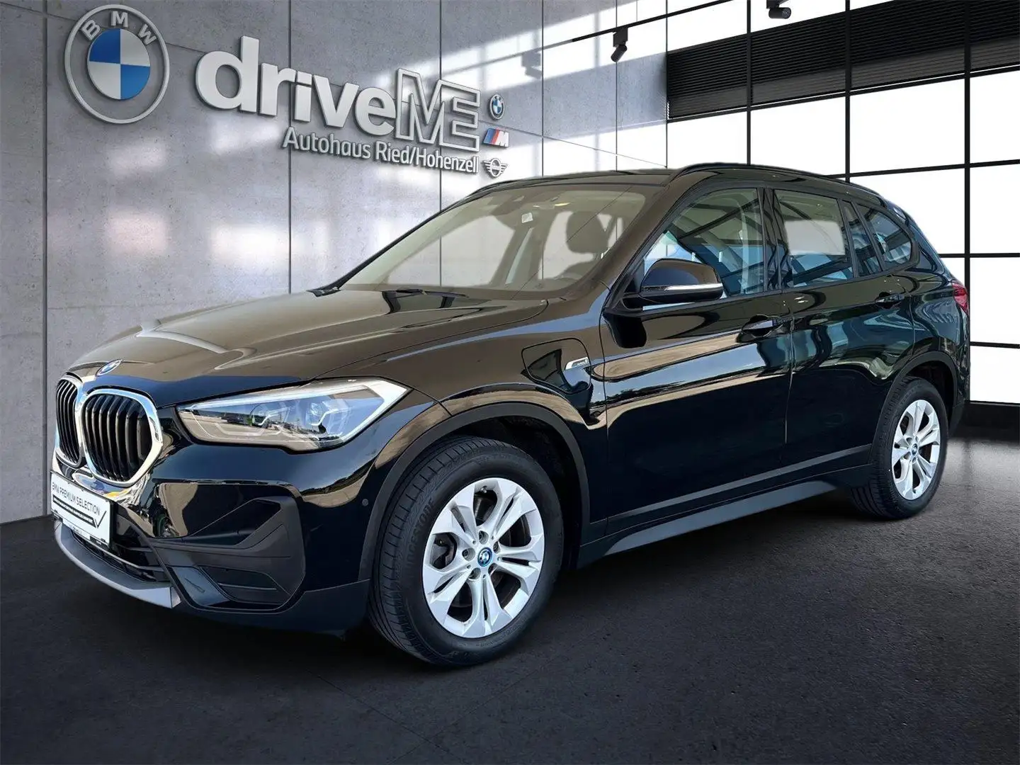 BMW X1 xDrive25e | LED | PDC | Klimaautomatik Schwarz - 2