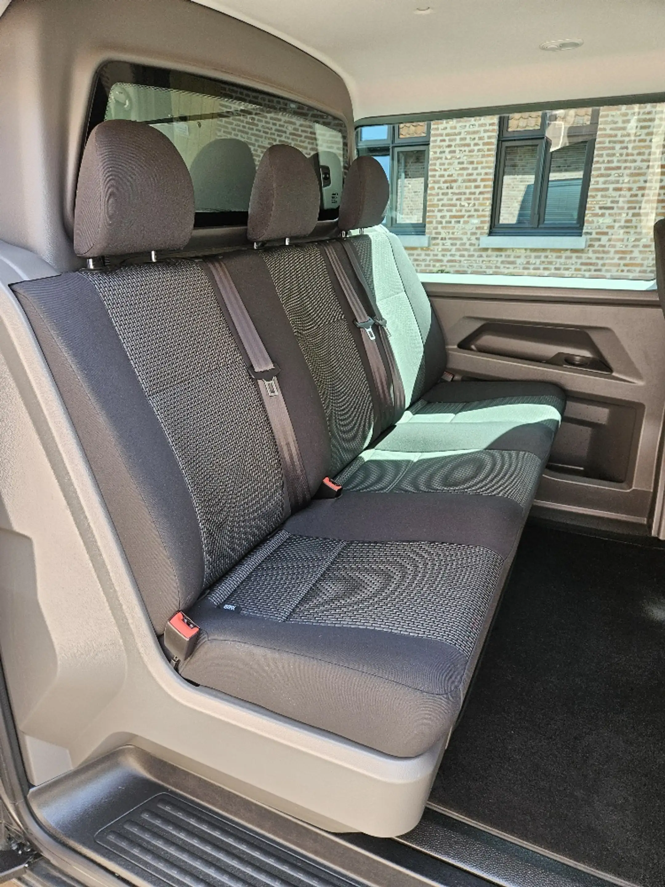 Volkswagen T6.1 Transporter 2.0 TDI DSG DUBBELE CABINE EDITION ONE — photo 13