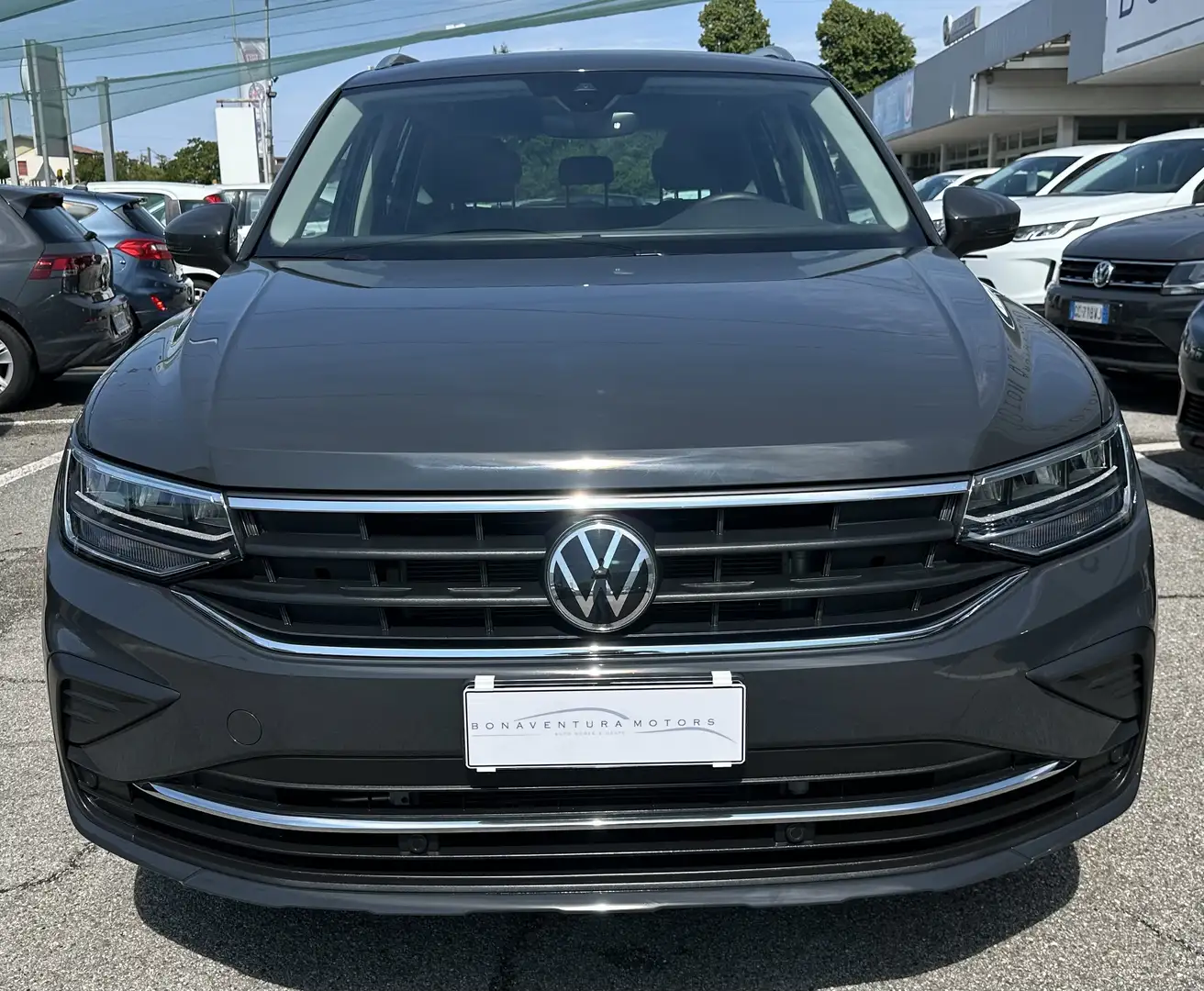 Volkswagen Tiguan 1.4 TSI E-Hybrid Life dsg 245Cv “PDC-NAVI-CRUISE Grijs - 2
