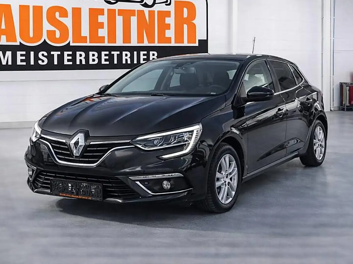 Renault Megane Mégane Grandtour Life TCe 115 PF Life Schwarz - 1