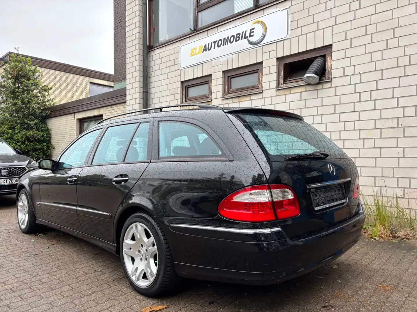 Mercedes-Benz E 350 T Vollausstattung 7-Sitzer Negru - 2