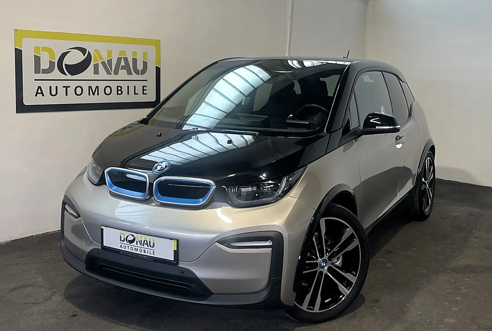 BMW i3 42,2kWh * Sportpaket * Leder * nur 10.000km * Beige - 1