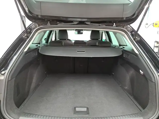Seat Leon view 7