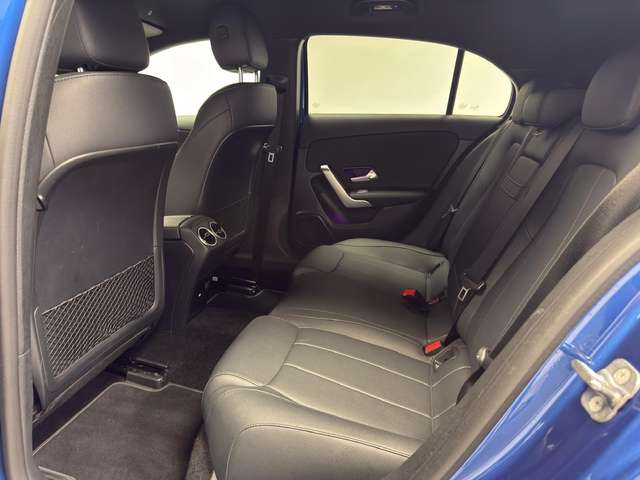Mercedes-Benz A 180 — photo 15