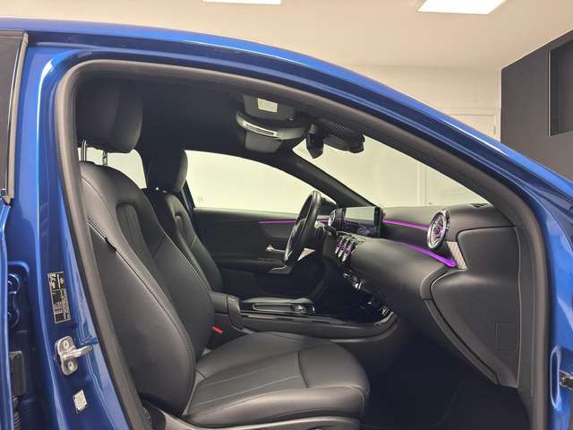 Mercedes-Benz A 180 — photo 12