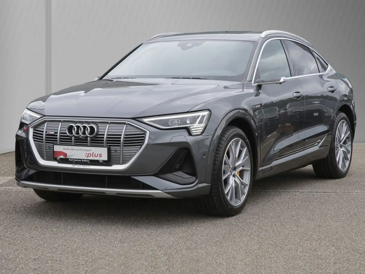 Audi e-tron Sportback 55 S line ACC AHK 360° Panorama Grau - 2