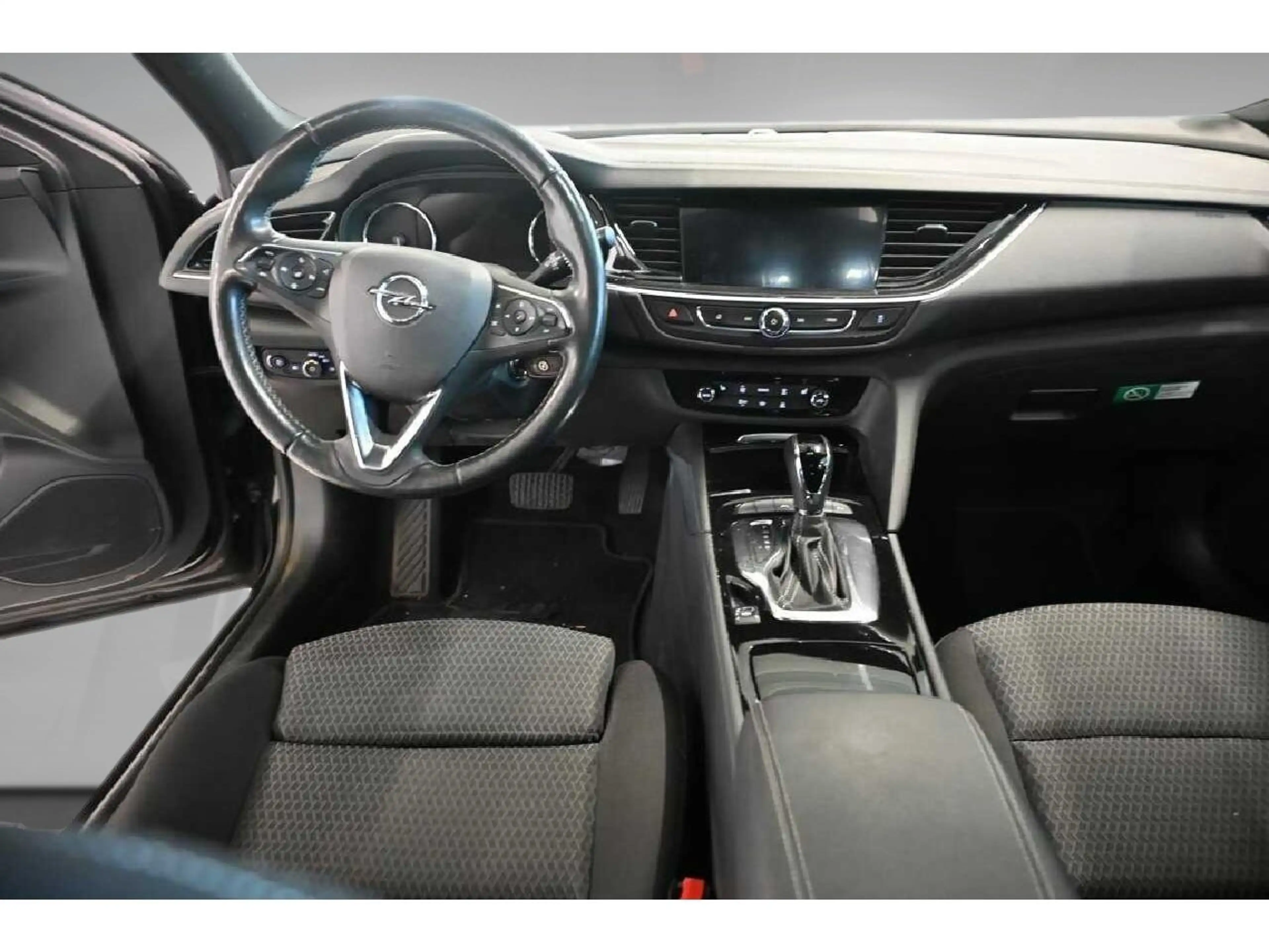 Opel Insignia 2.0 CDTI Business AHK — photo 6