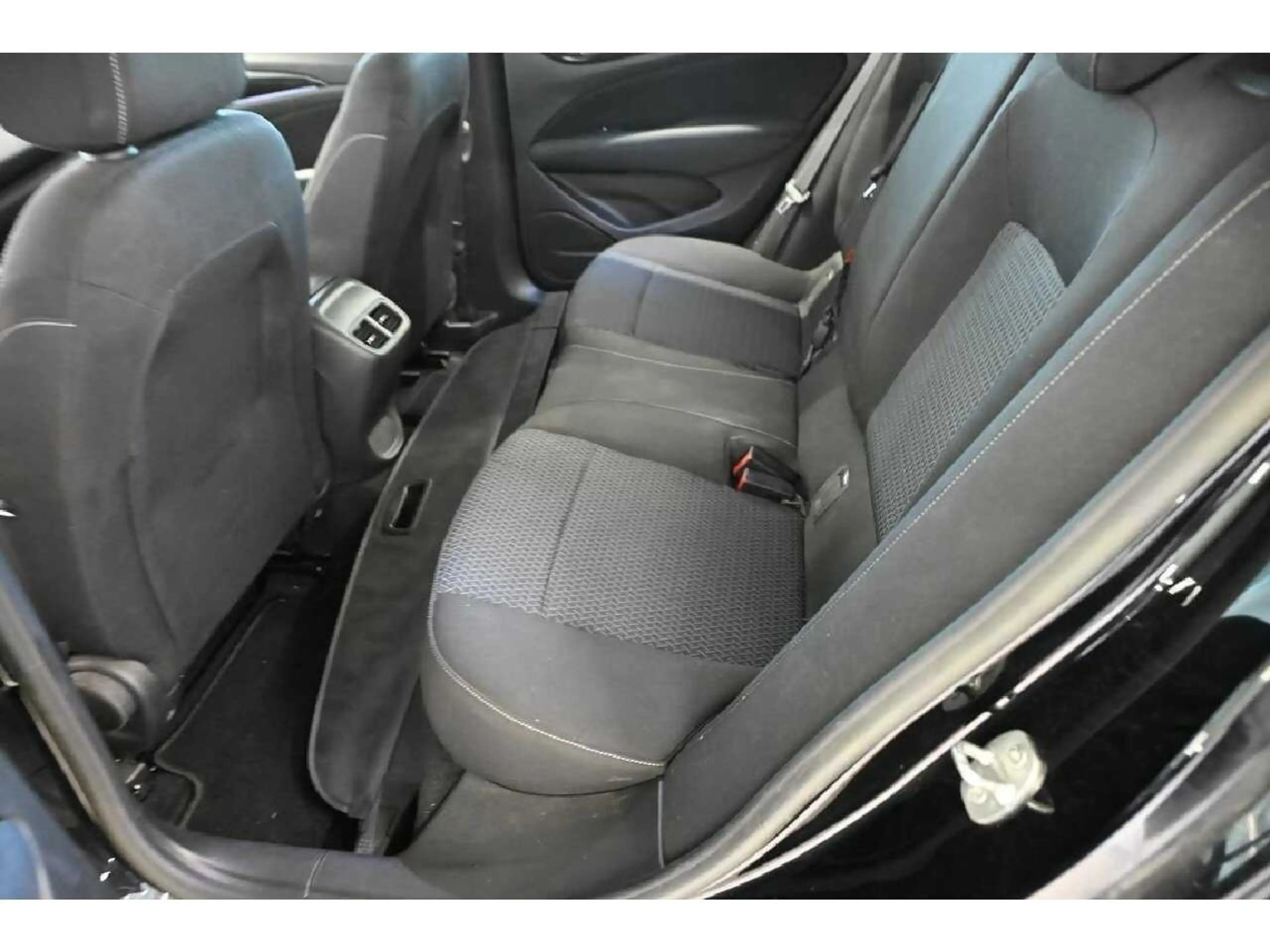 Opel Insignia 2.0 CDTI Business AHK — photo 11