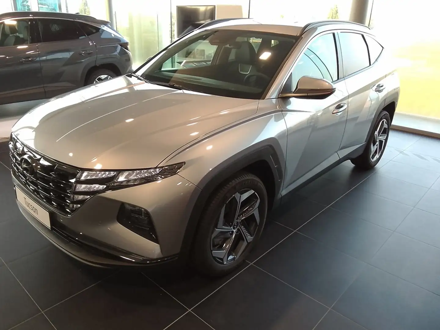 Hyundai TUCSON Feel Comfort HEV 1.6 T-GDi 215 A6 Argent - 1