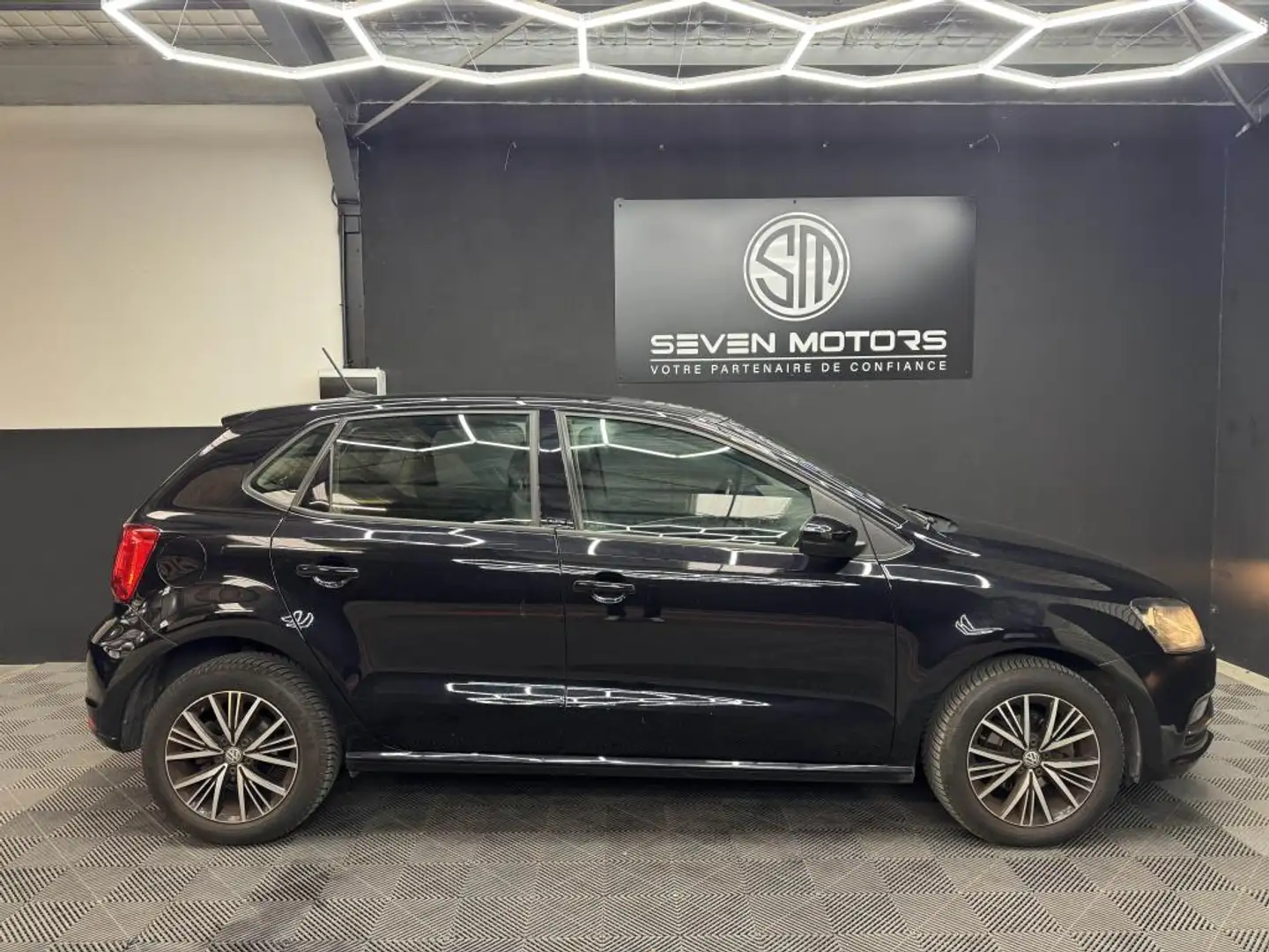 Volkswagen Polo Polo 1.2 TSI BlueMotion - 90  V 6R Allstar PHASE 2 Siyah - 2