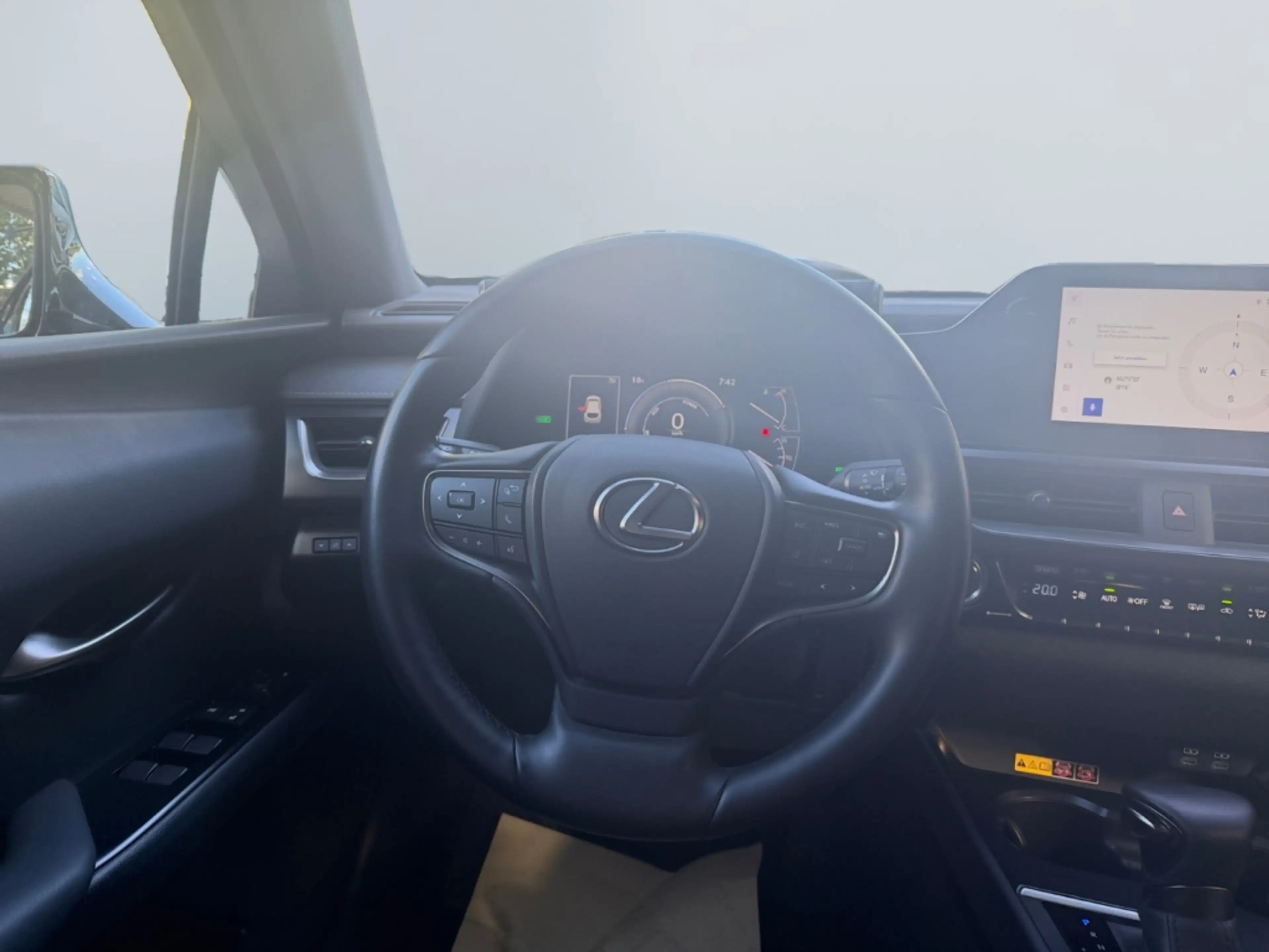 Lexus UX 250h Style Edition *LED*ACC*RCam*SHZ*CarPlay* — photo 12