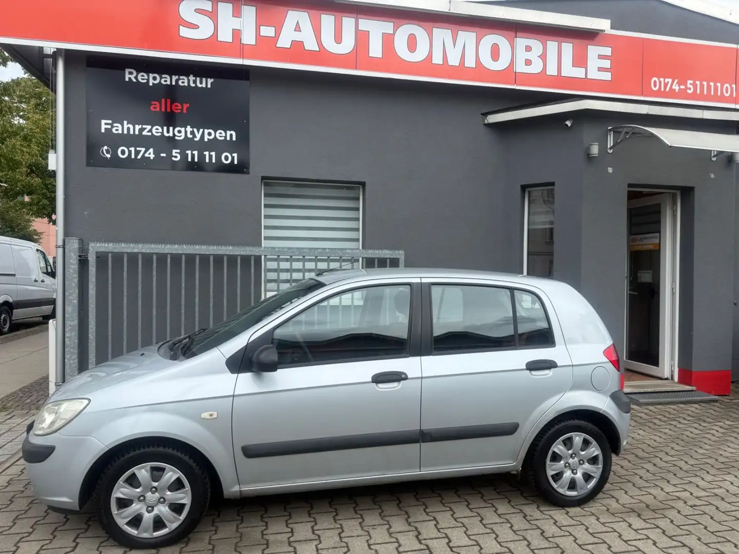 Hyundai Getz 1.1 Basis Team 06 Silber - 1