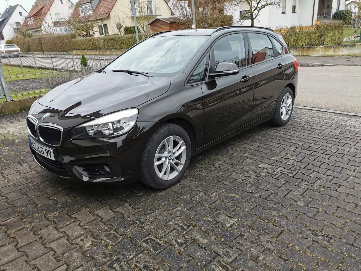 BMW 220 220i+Active+Tourer Коричневий - 1