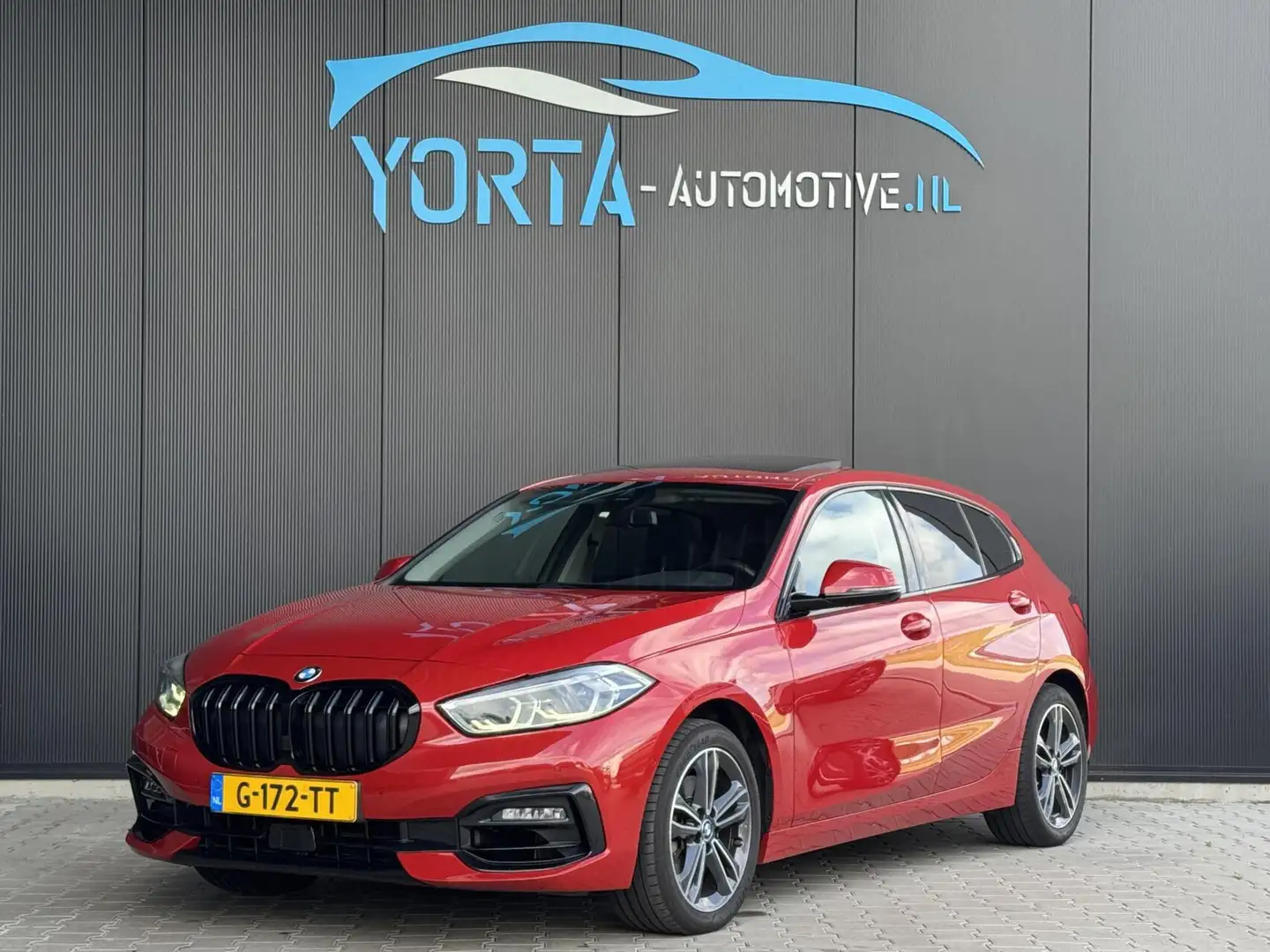 BMW 118 1-serie 118i Sport Line Shadow PANO*ACC*CAMERA*AFN Rouge - 1