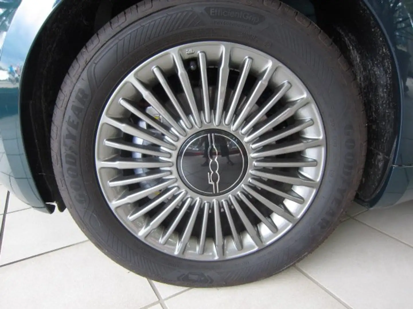 Fiat 500e Icon Grün - 2