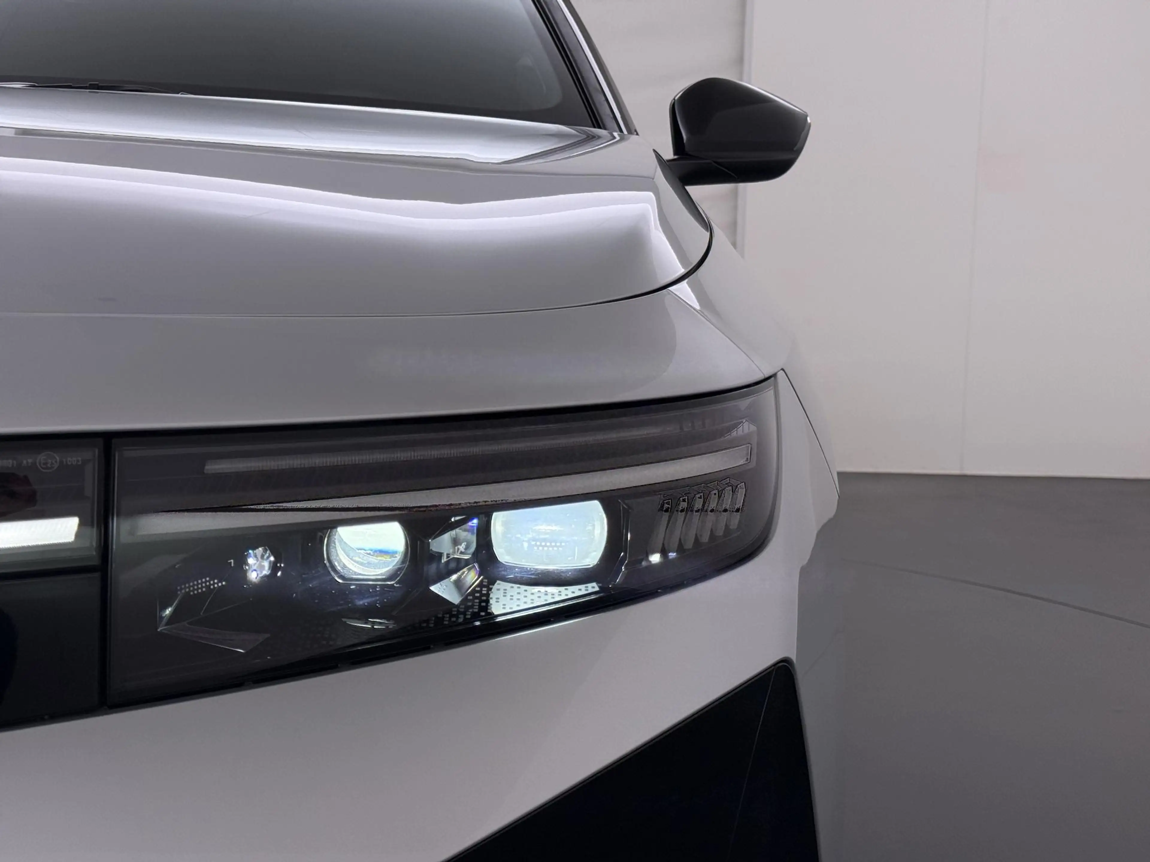 Opel Astra Sports Tourer 1.6 Turbo Plug In Hybrid Ultimate | — photo 9