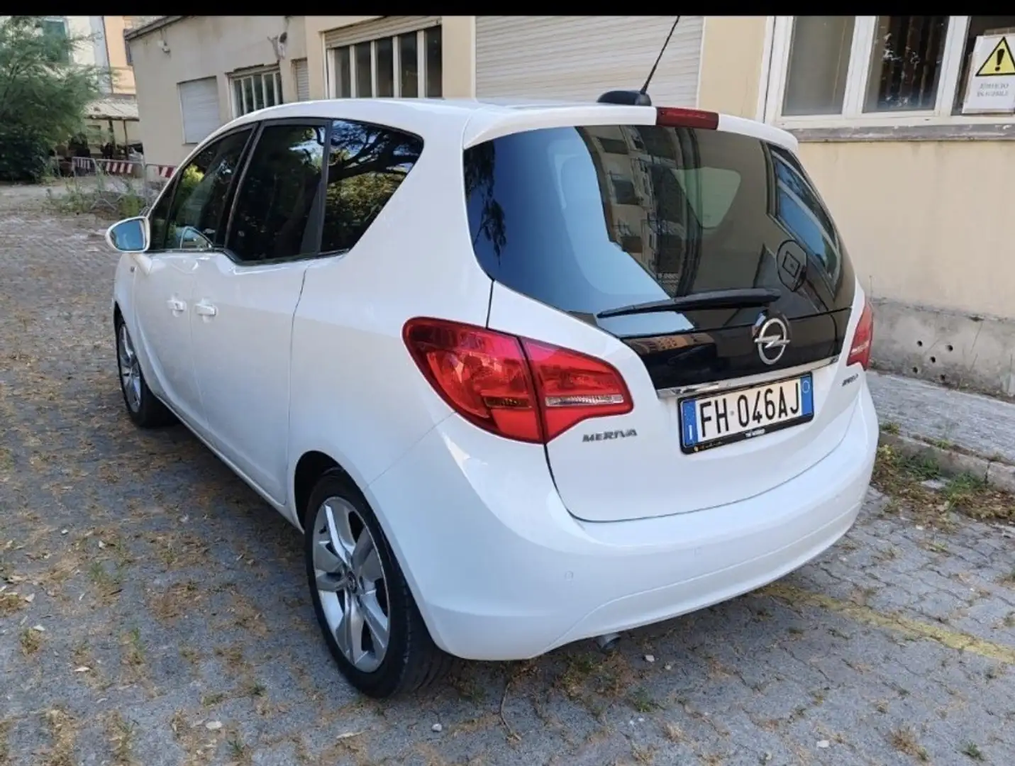 Opel Meriva 1.4 t Design Edition Gpl-tech 120cv - 2