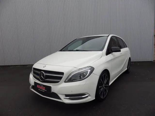 Mercedes-Benz B 180 B 180 AMG-Line