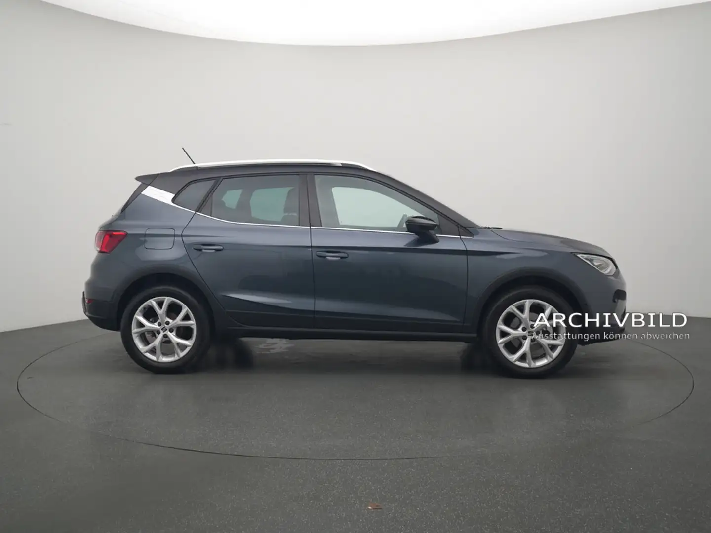 SEAT Arona NAVI ACC LED KAM SHZ Schwarz - 2