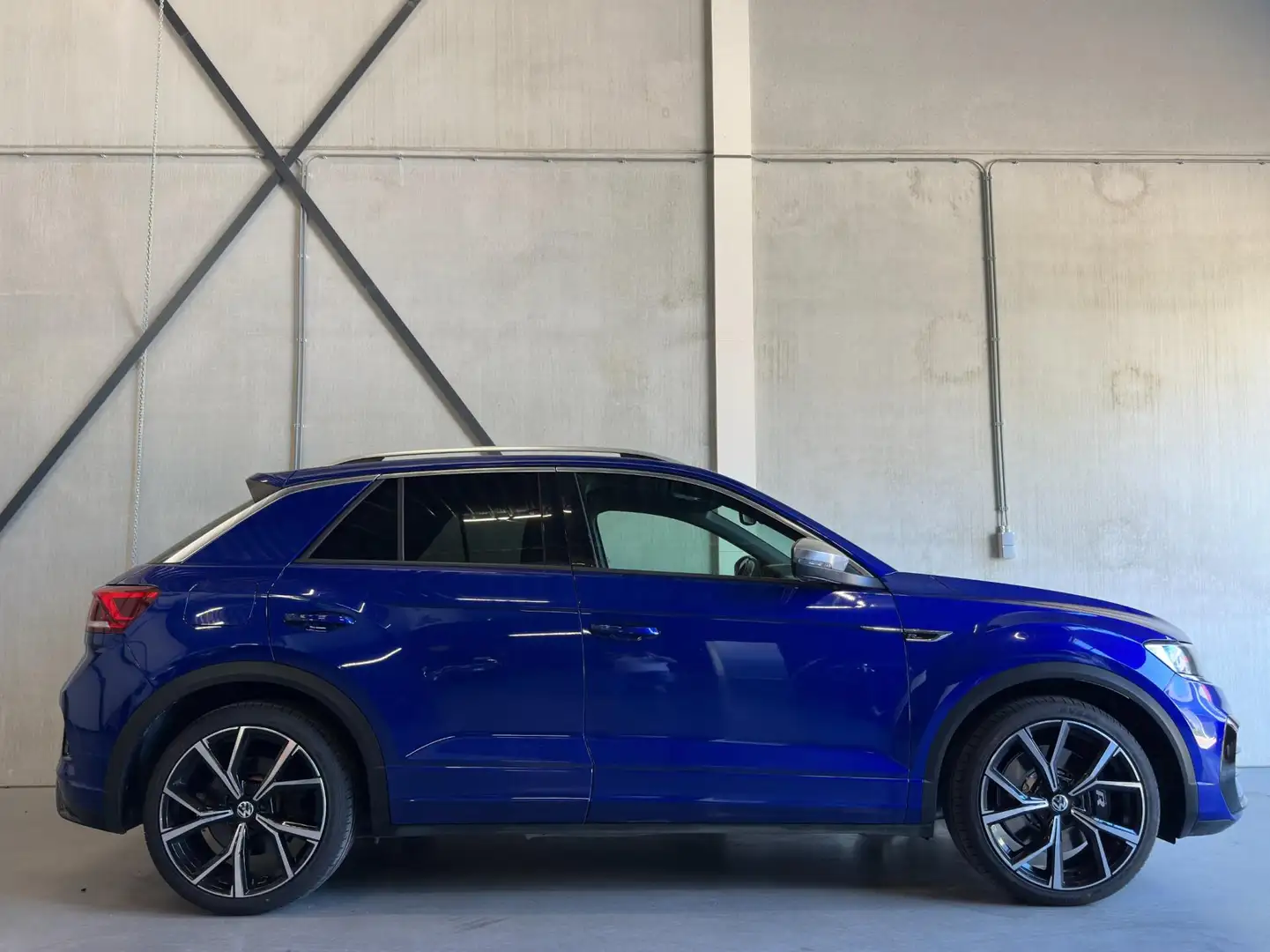 Volkswagen T-Roc 2.0 TSI 4Motion R Bleu - 2