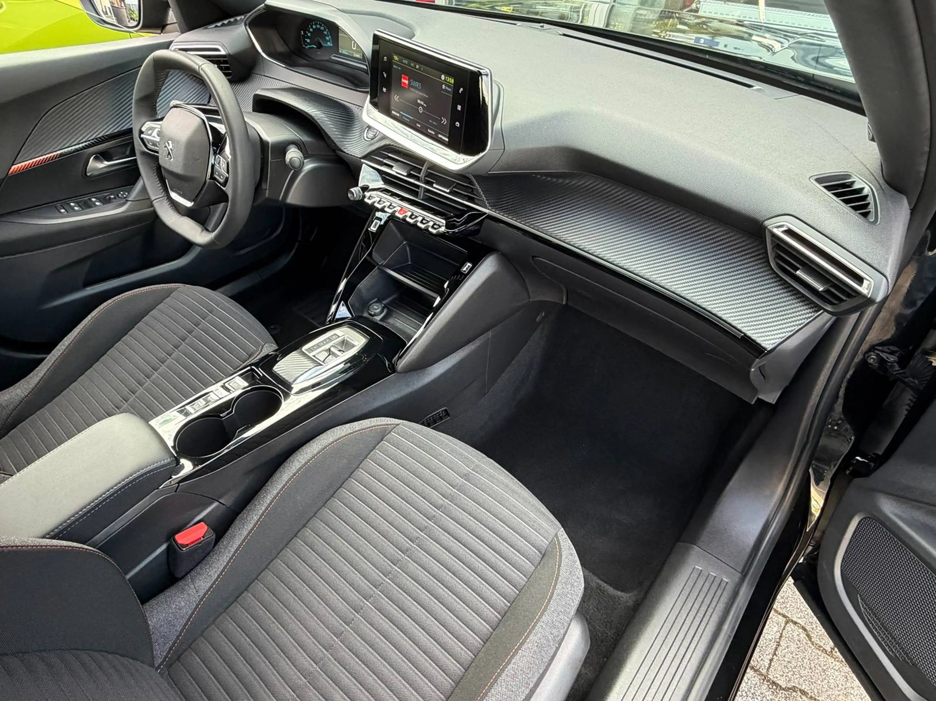 Peugeot e-2008 Active Pack 136,PDC,LED,11 kW OBC — photo 10