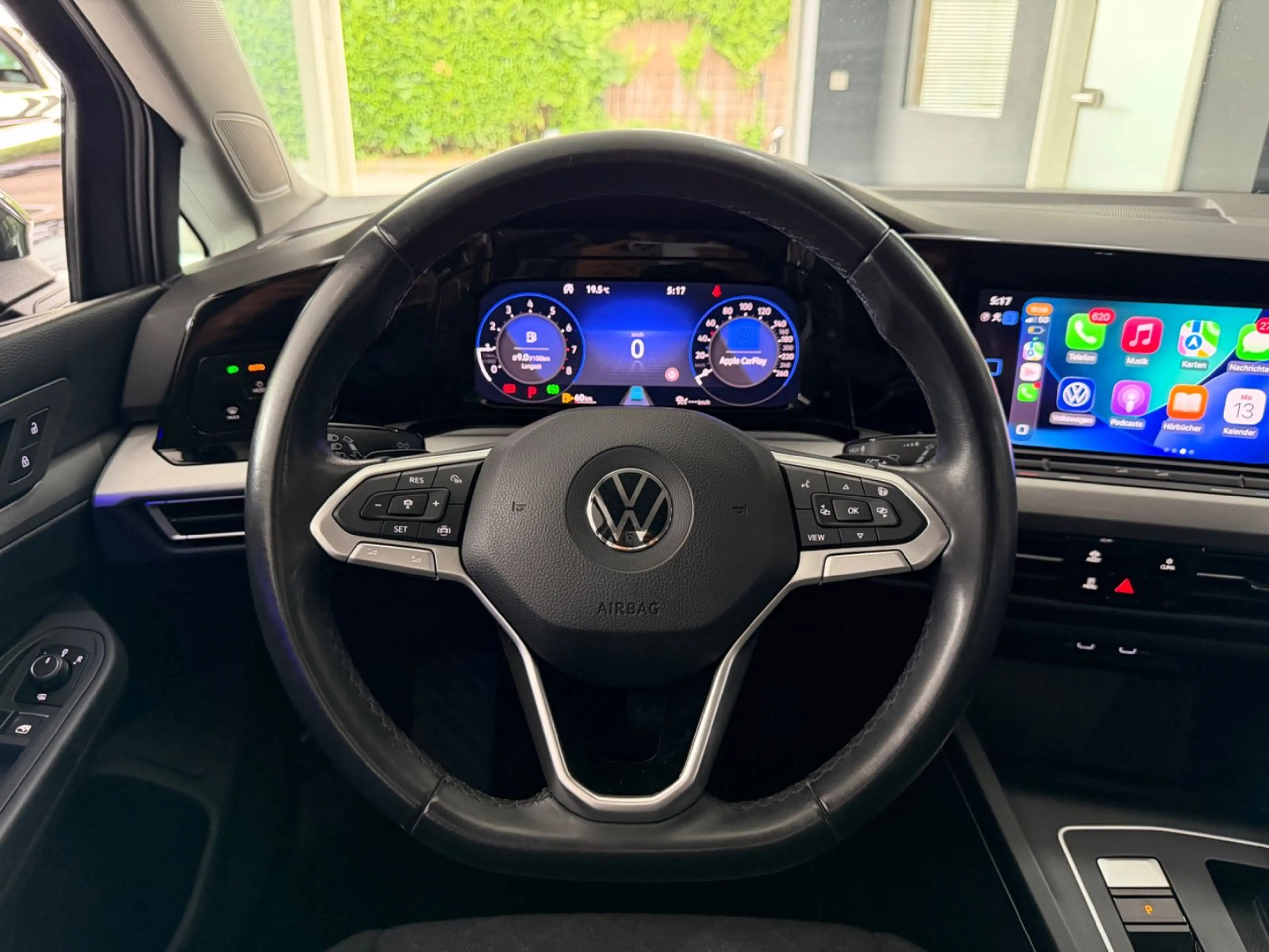 Volkswagen Golf VIII Variant Life eTSI*AUTOMATIK*AHK*LED* — photo 9
