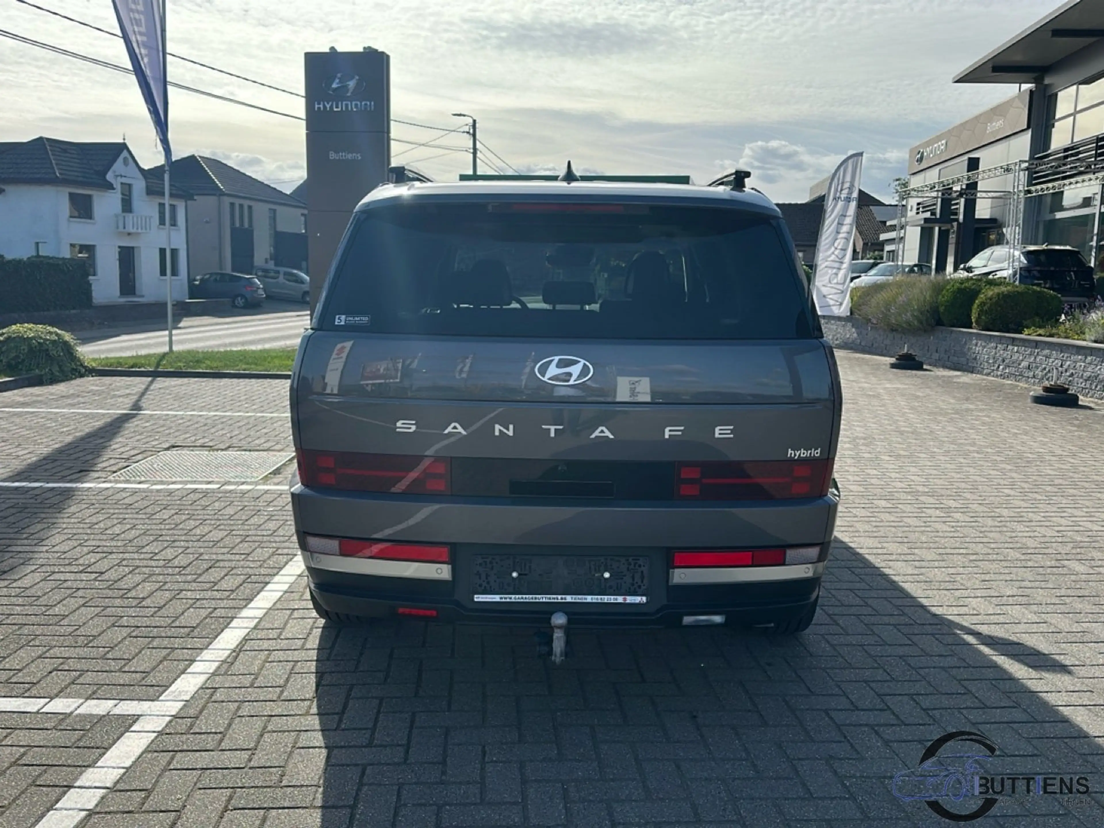 Hyundai SANTA FE T-GDi HEV Shine — photo 4