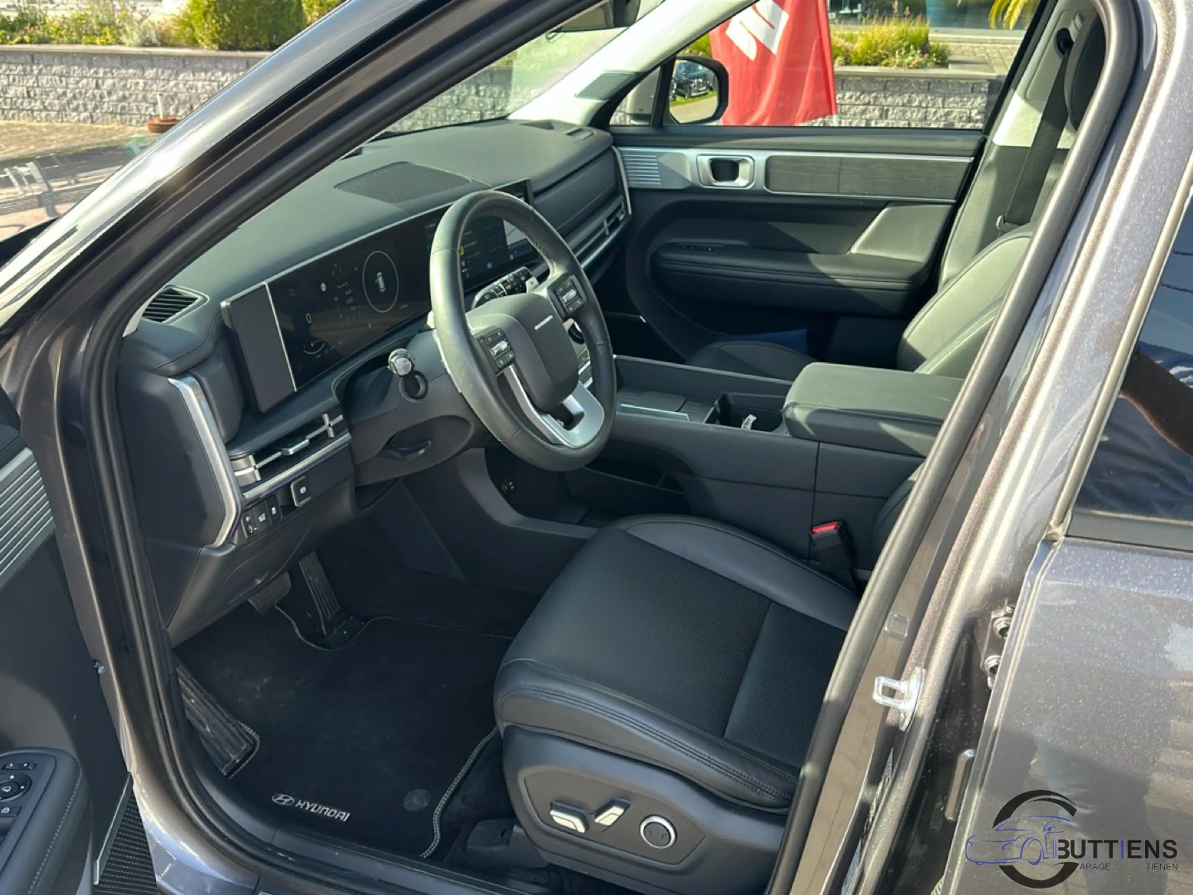 Hyundai SANTA FE T-GDi HEV Shine — photo 12