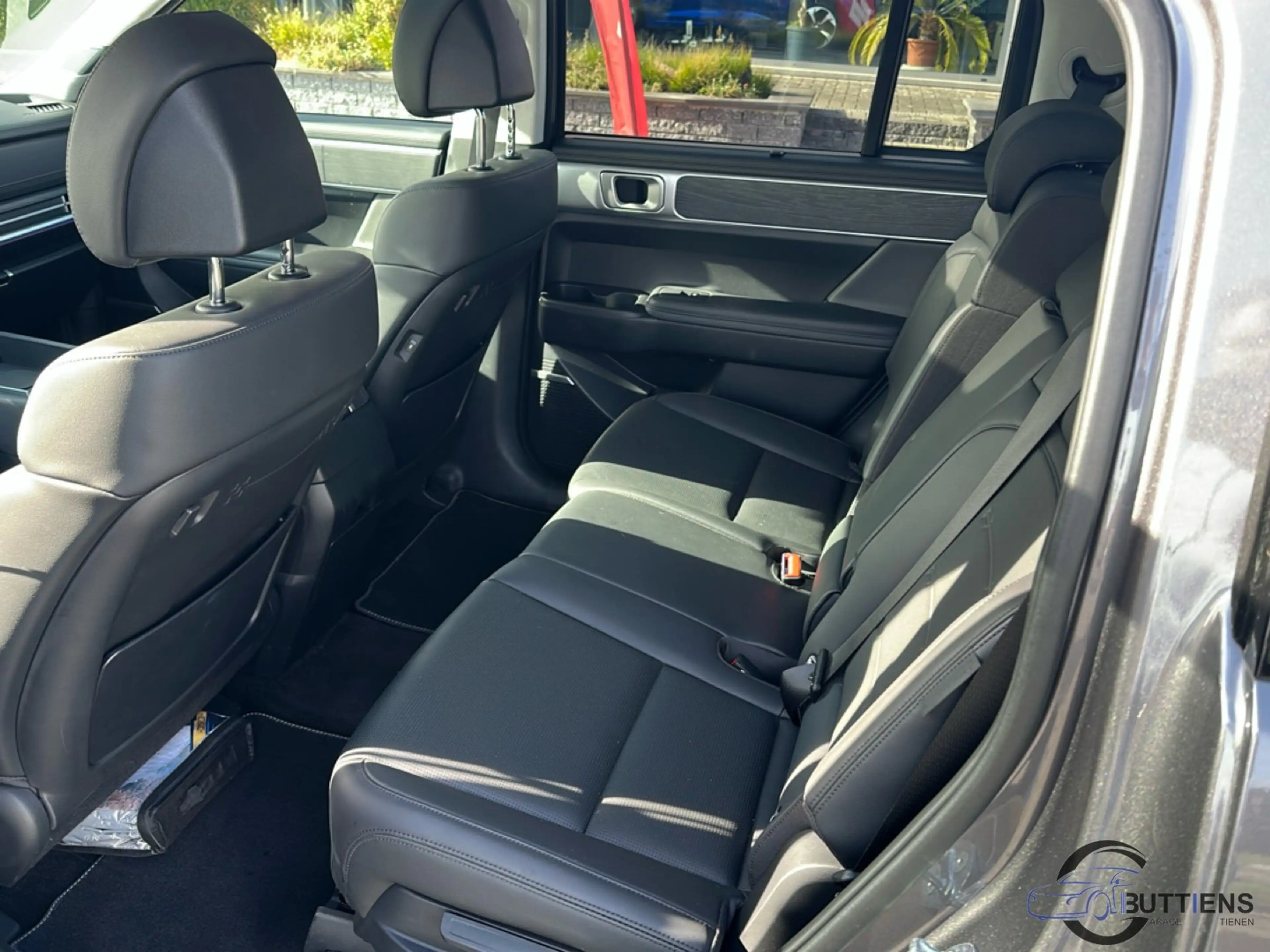 Hyundai SANTA FE T-GDi HEV Shine — photo 15