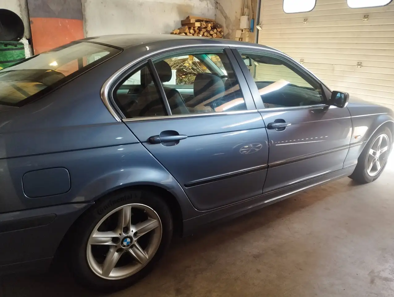 BMW 320