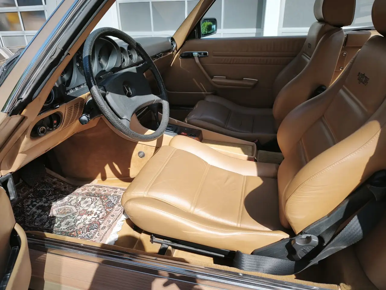 Mercedes-Benz SL 280, foto 8
