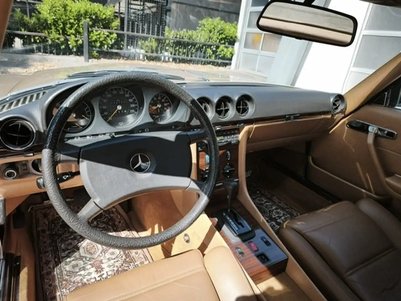 Mercedes-Benz SL 280, foto 9