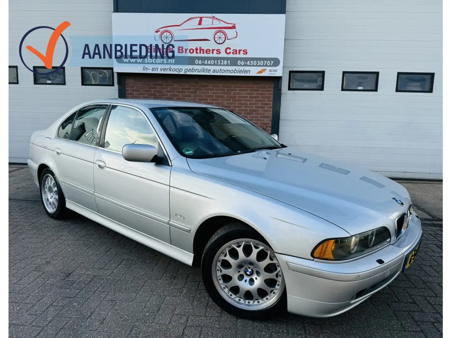 BMW 530 5-serie 530i EXE AUT LEER NAVI XENON Y-TIMER INRUI Сірий - 1
