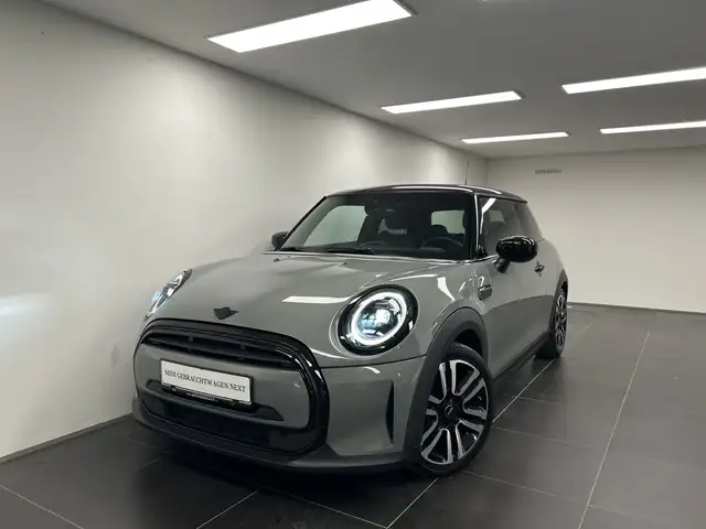 Mini Hatch view 7