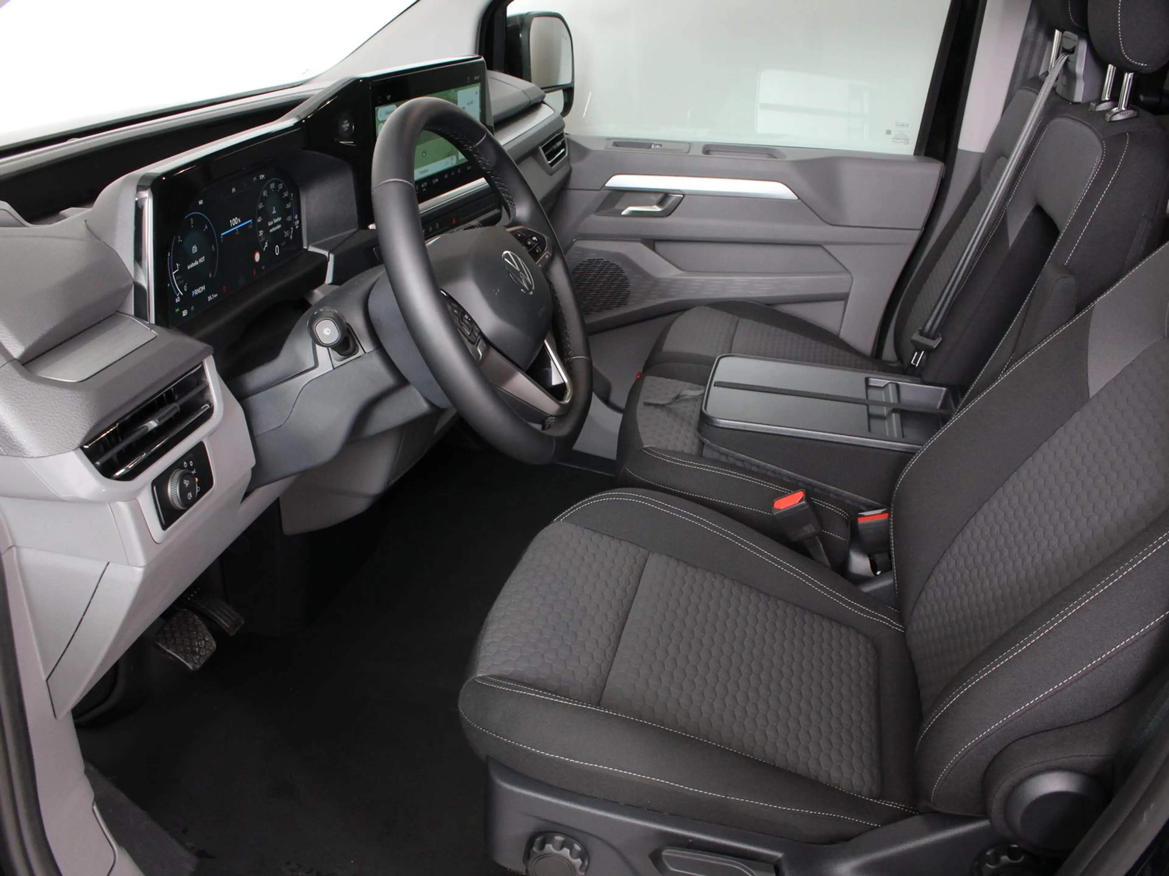 Volkswagen T7 Caravelle VW T7 Caravelle Life LR TDI 4MOTION — photo 3