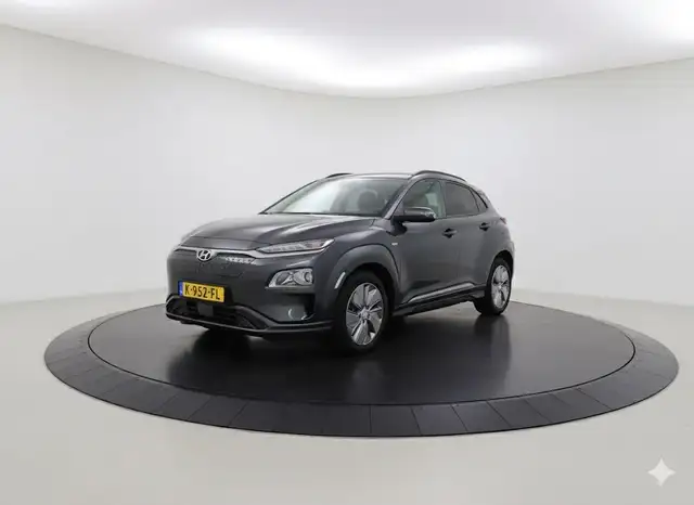 Hyundai KONA EV FASHION 64 KWH I 3 FASE I 99% SOH I APPLE CARPL